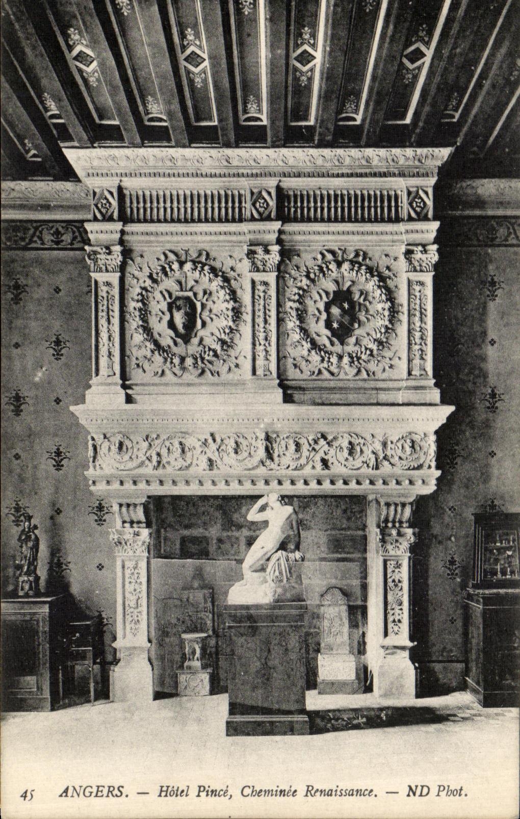 VINTAGE POSTCARD Angers Hotel Grips Chimney Renaissance