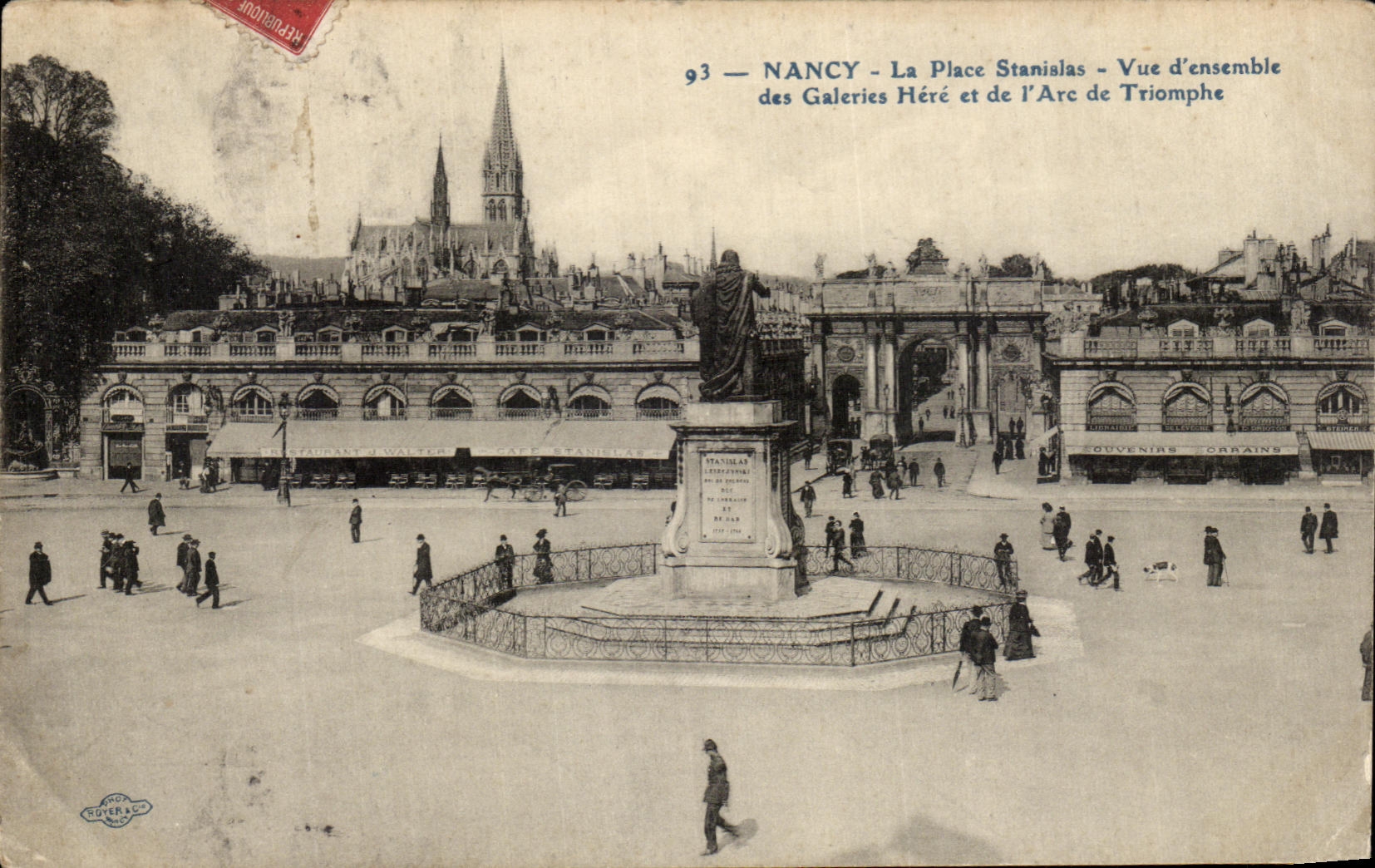 CPA Nancy La Place Stanislas Vue d ensemble des Galeries Here et de l Arc de TRiomphe 
