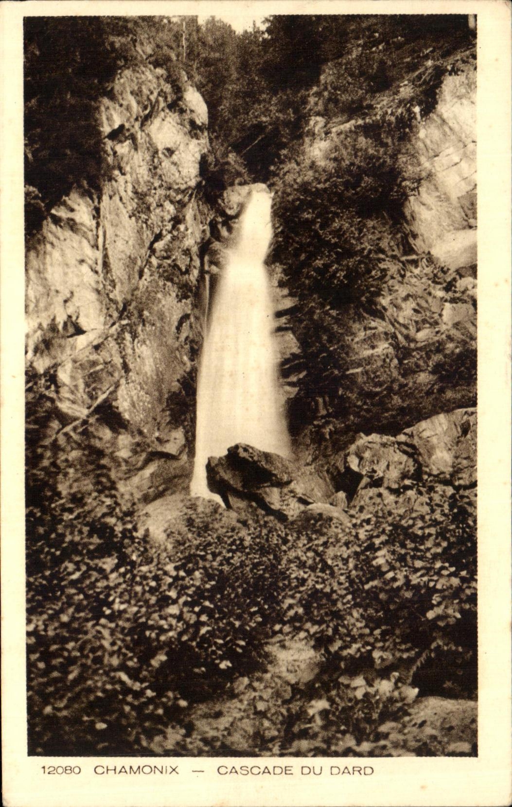 VINTAGE POSTCARD Chamonix Cascades Of the dart