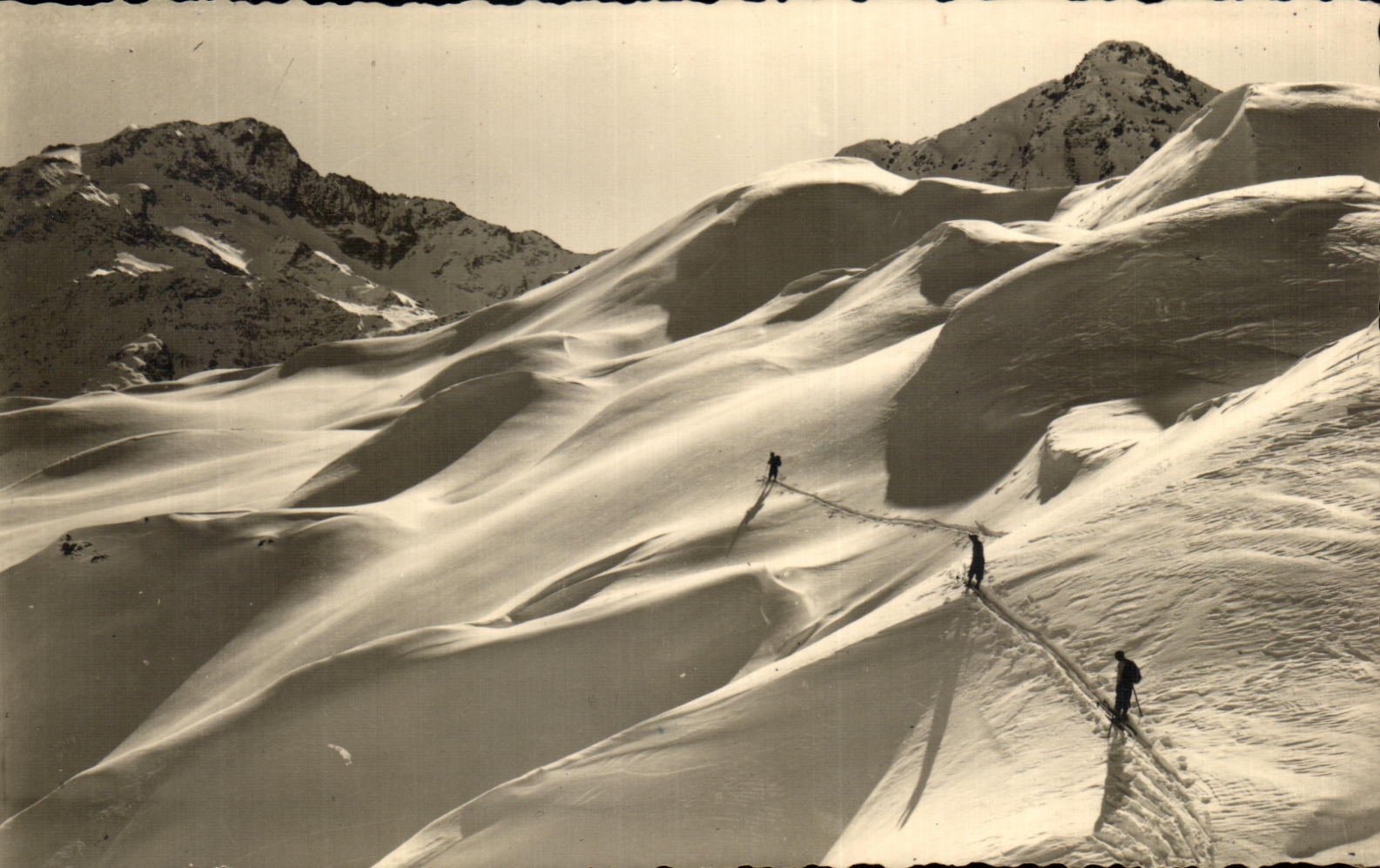 VINTAGE POSTCARD Chamonix Mount Blanc