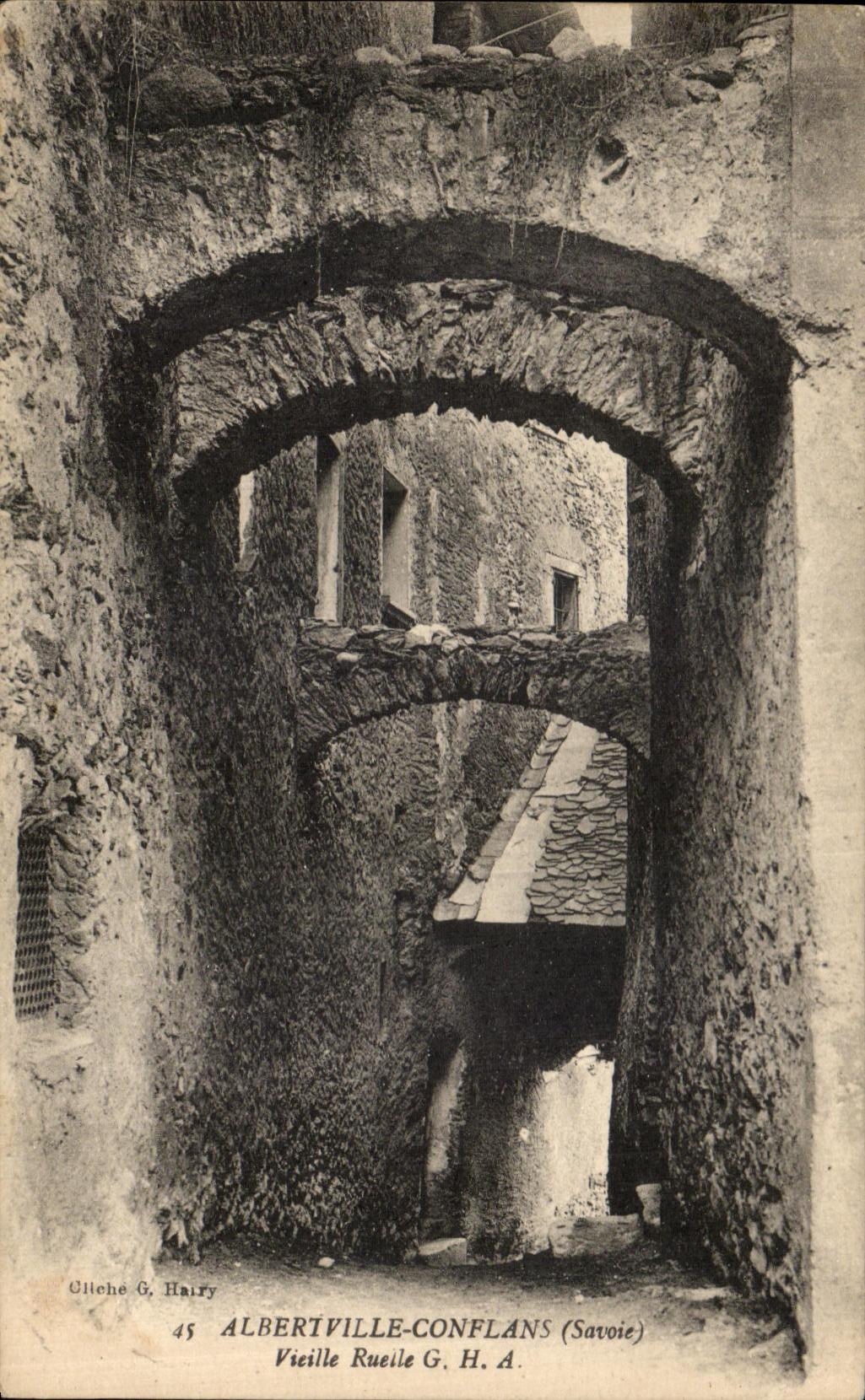 VINTAGE POSTCARD Albertville Conflans Old woman lane