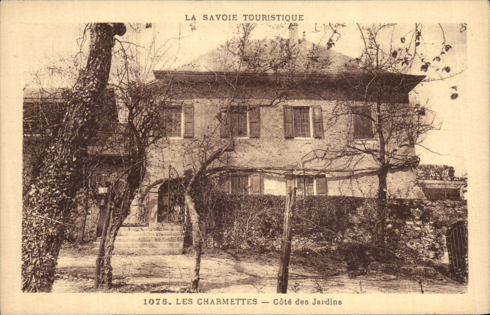 VINTAGE POSTCARD Charmettes Dimensions Gardens