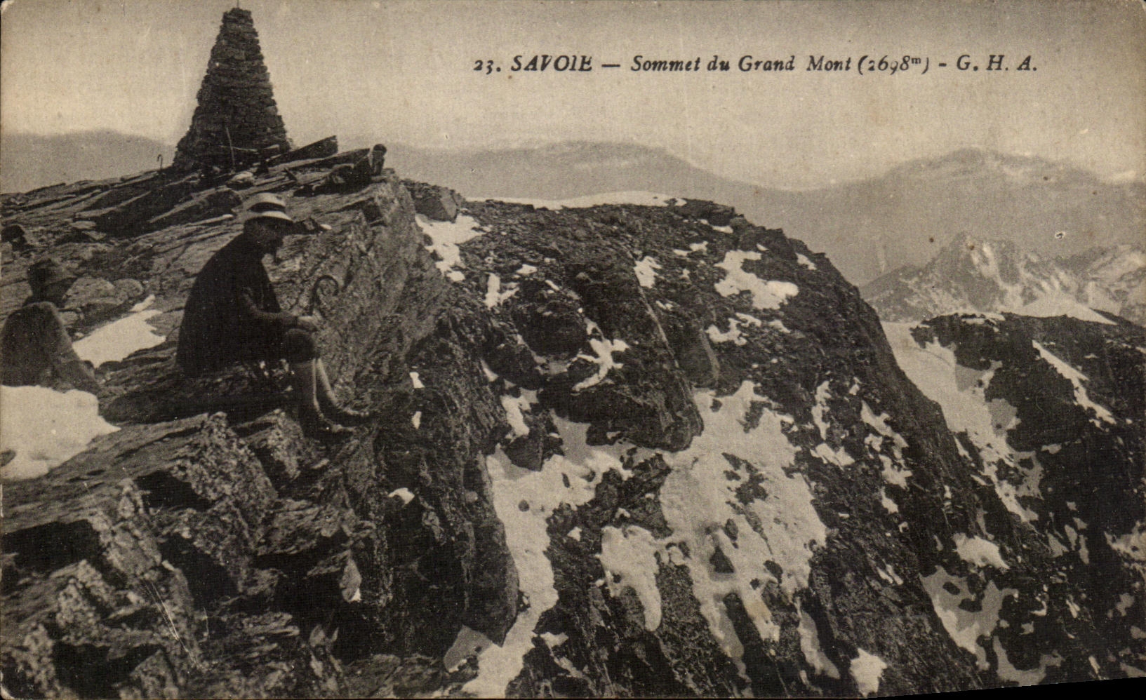 VINTAGE POSTCARD Savoy Summit of the Large Mount