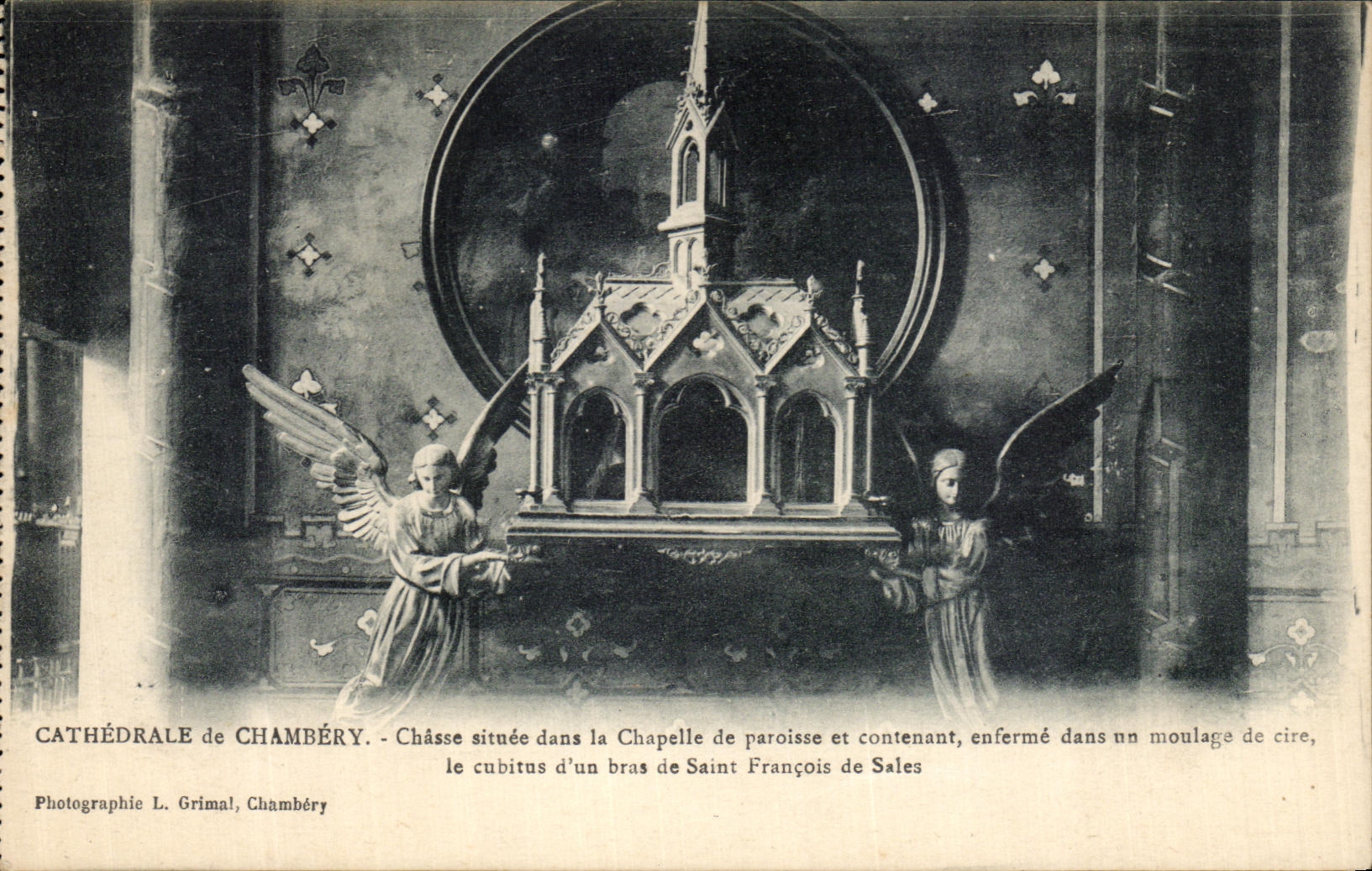 VINTAGE POSTCARD Chambery Cathedrale Drives out Situee in the Vault of parish
