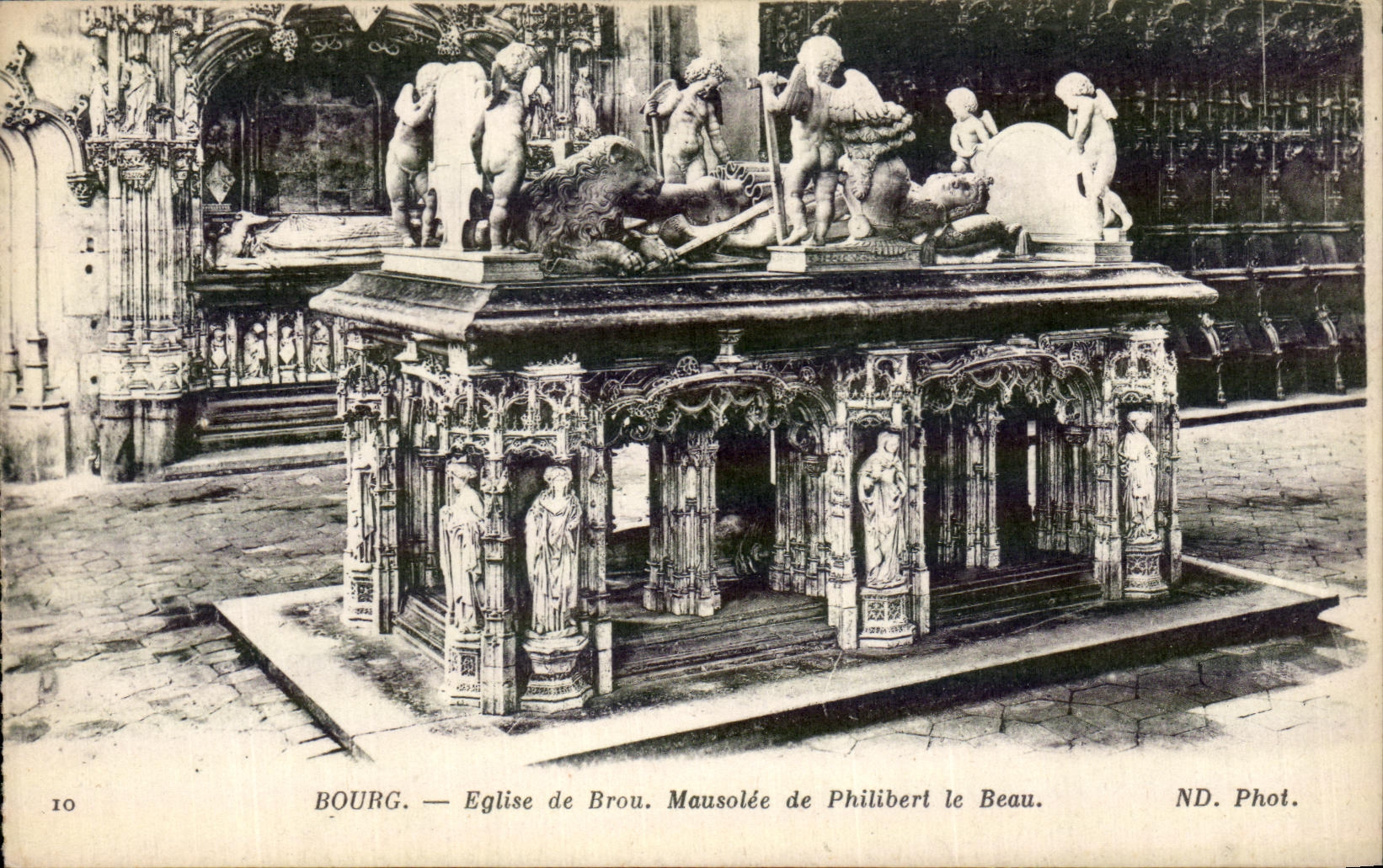 VINTAGE POSTCARD Borough Church Of Husks Mausoleum of Philibert Beautiful