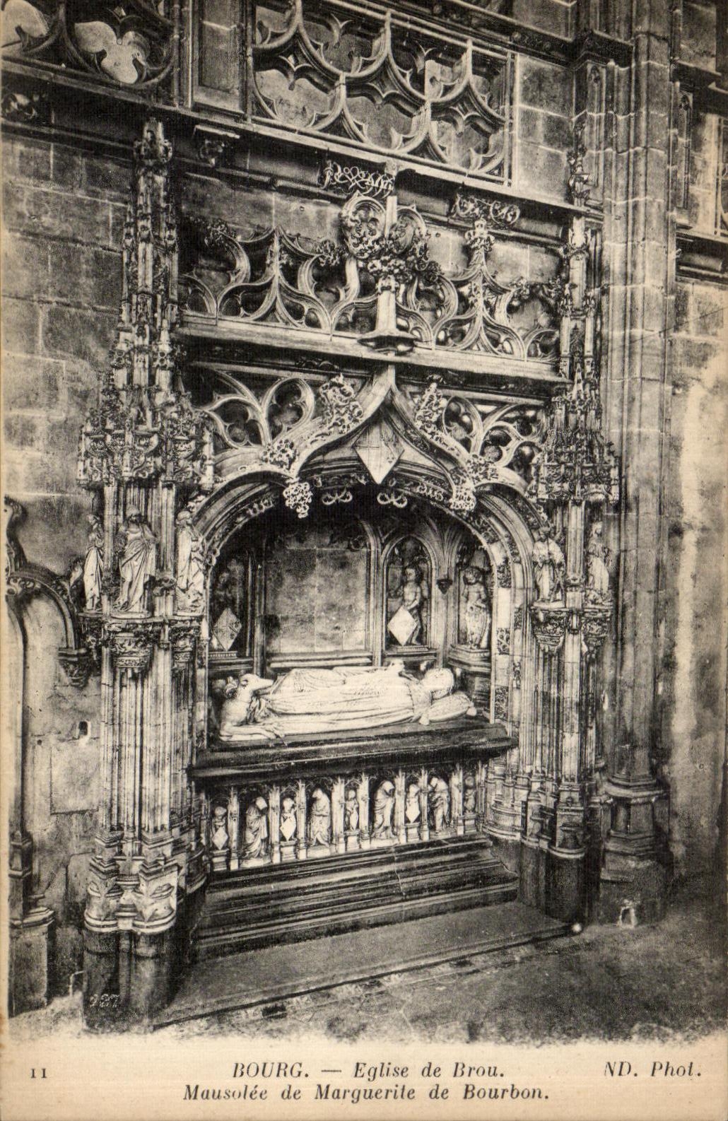 VINTAGE POSTCARD Borough Church Of Mausole Husks of Marguerite de Bourbon