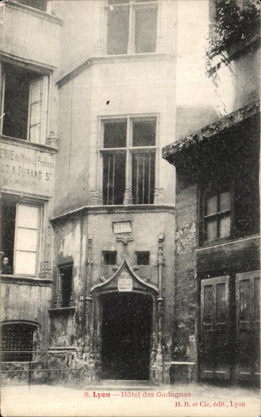 VINTAGE POSTCARD Lyon Hotel of Gadagnes