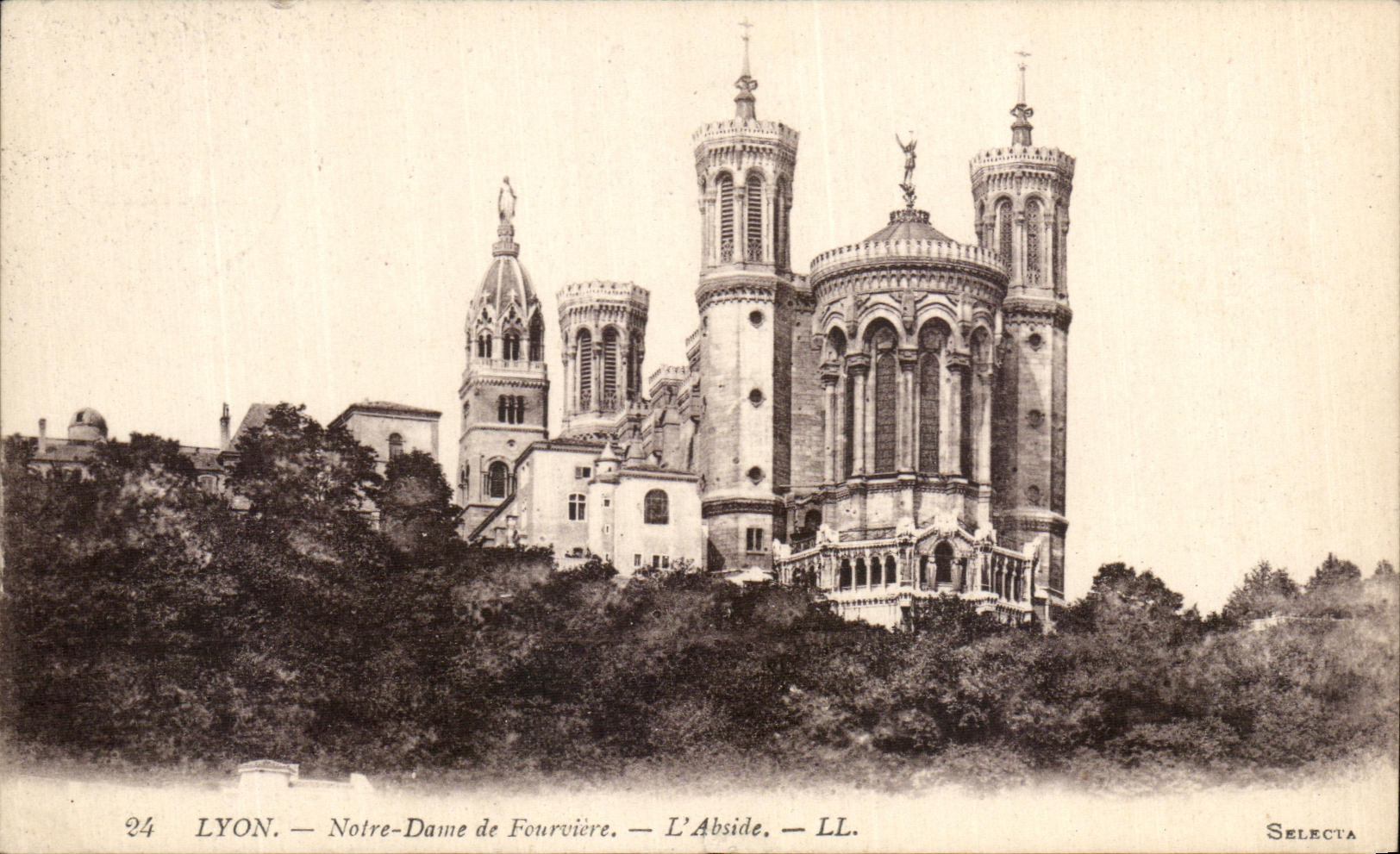 VINTAGE POSTCARD Lyon Notre Dame de Fourviere L Apse