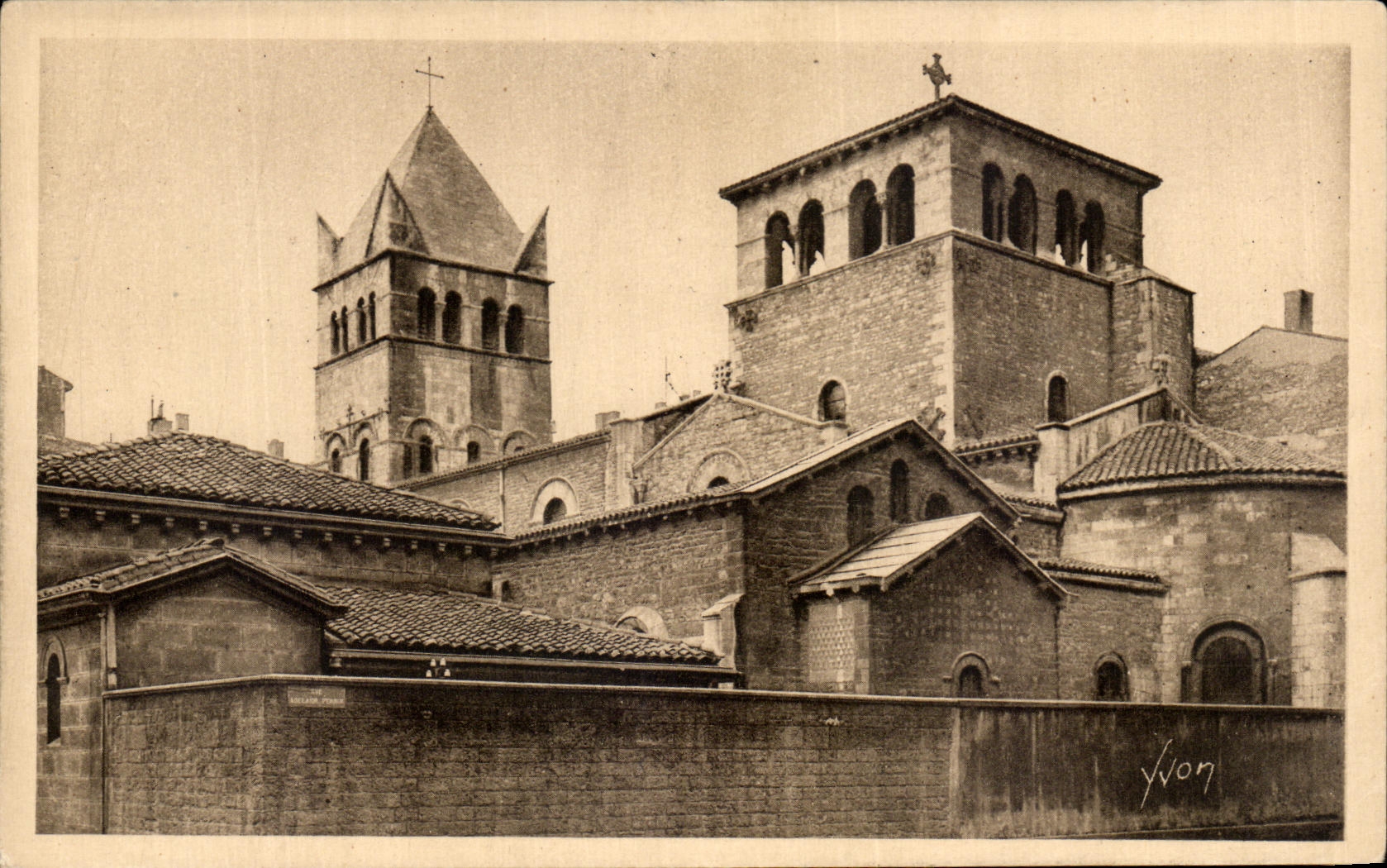 VINTAGE POSTCARD Lyon Church Saint Martin D Ainay
