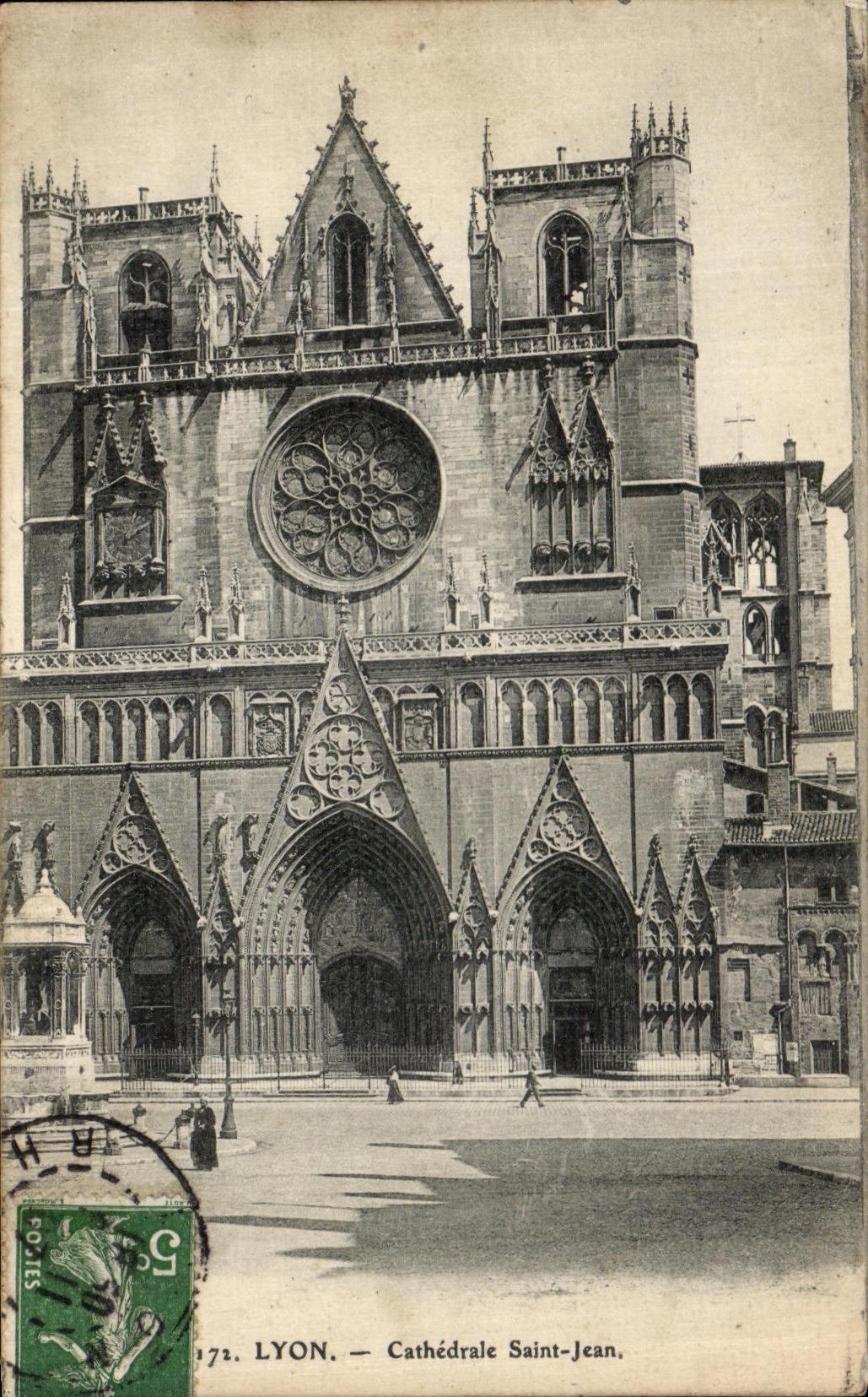 VINTAGE POSTCARD Lyon Cathedral Jean Saint