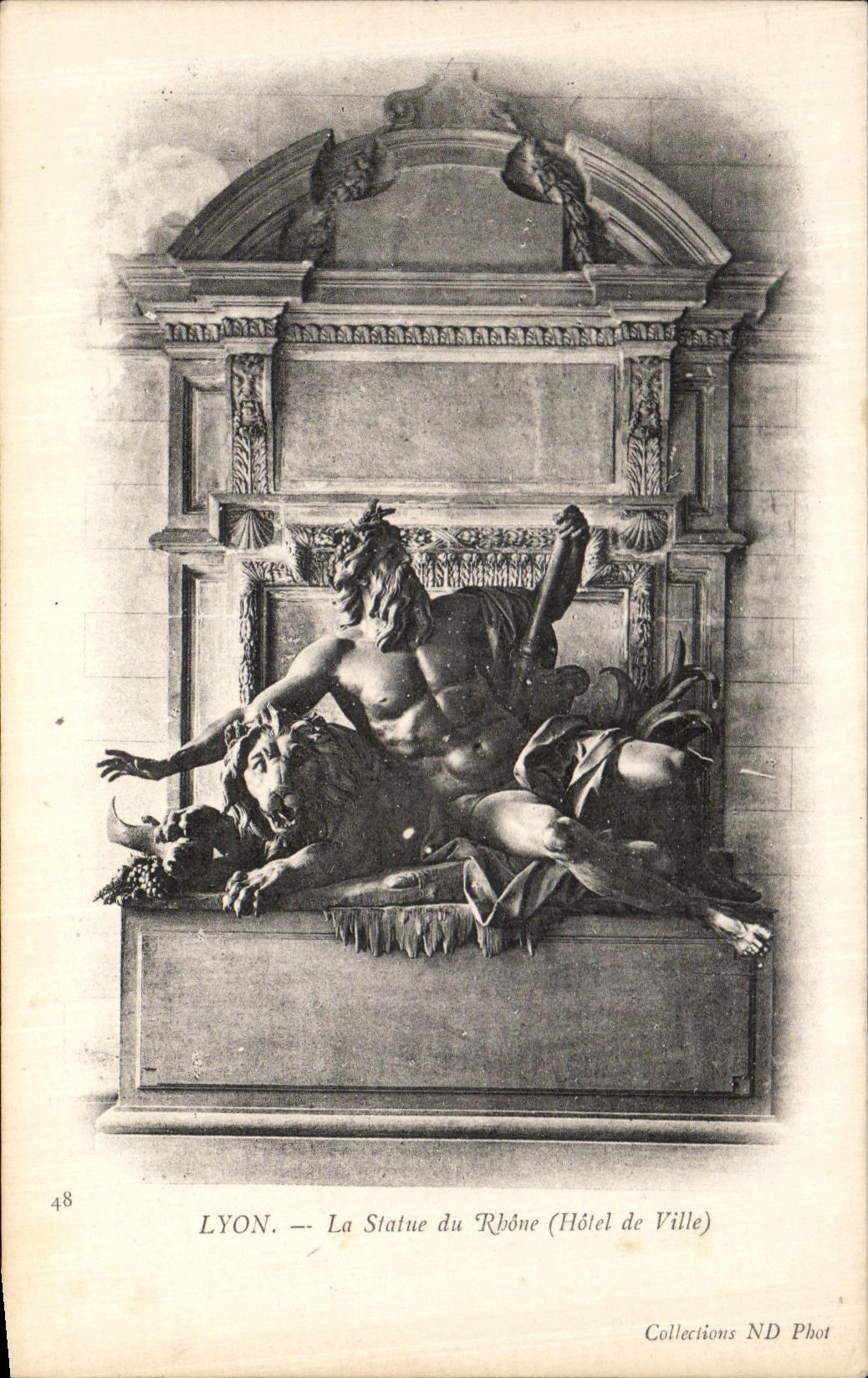 VINTAGE POSTCARD Lyon the Statue of the Rhone Town hall Neptune Lion