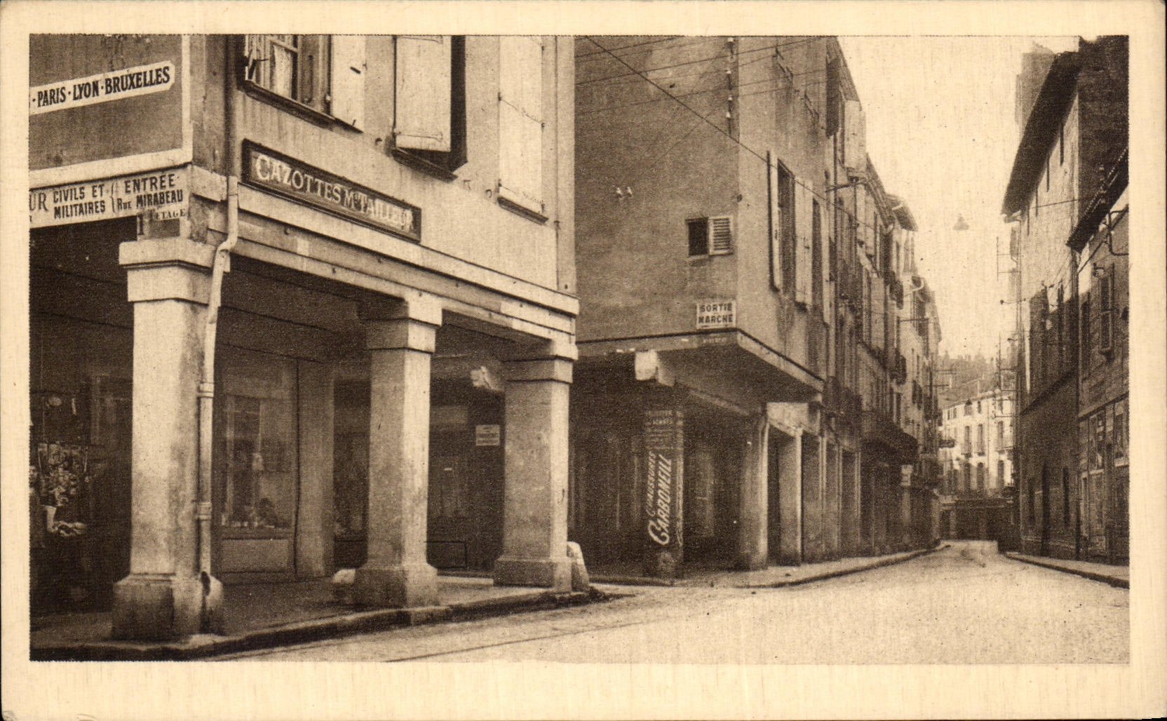 CPA Perpignan Rue de La Barre Cazottes Tailleur