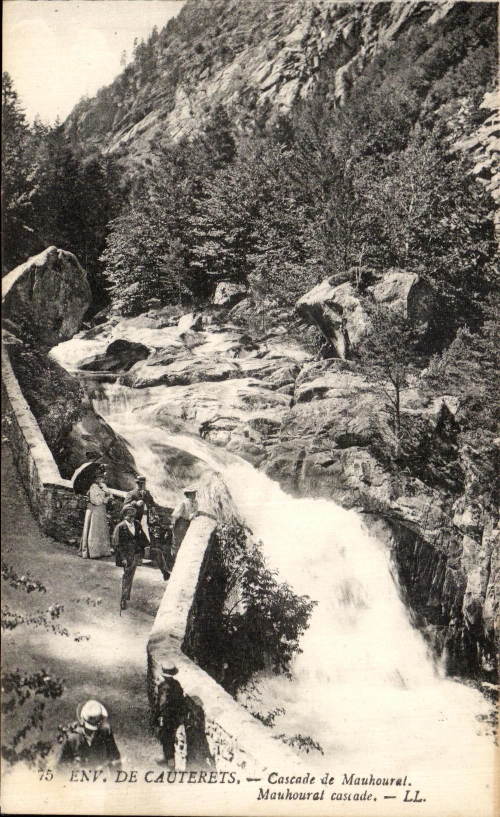 VINTAGE POSTCARD Environs De Cauterets Cascades of Mauhouret