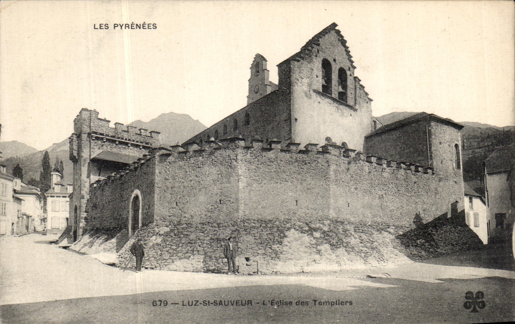 VINTAGE POSTCARD Holy Luz Saver L Church of Templiers