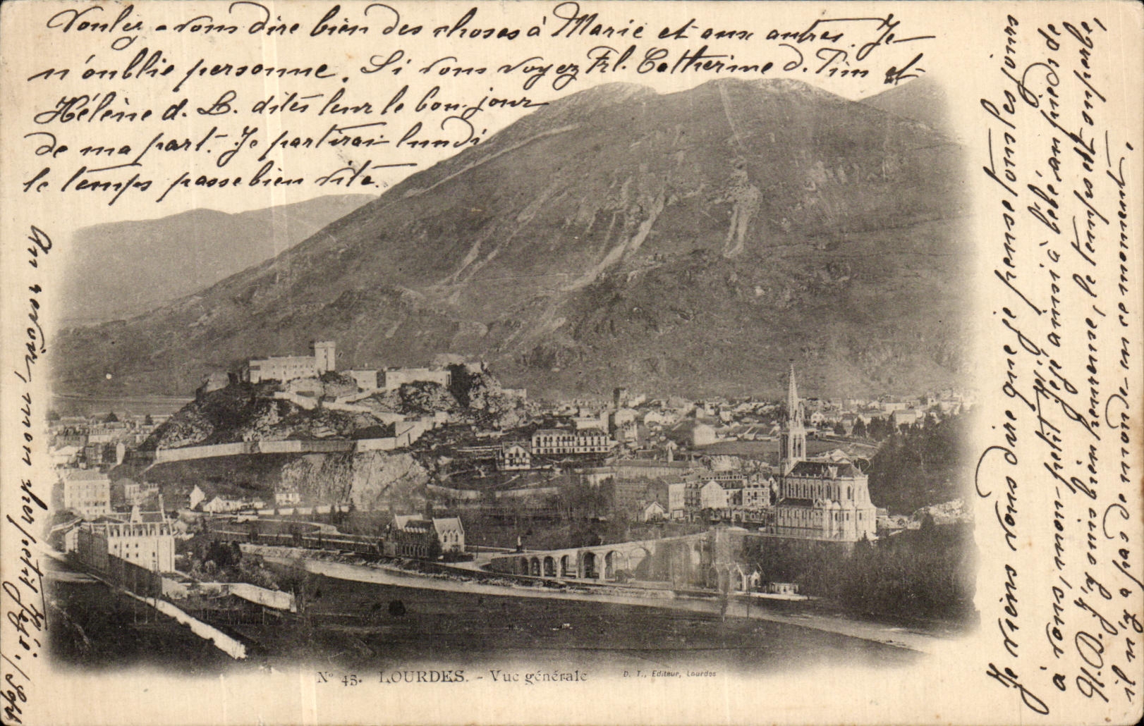 VINTAGE POSTCARD Heavy View