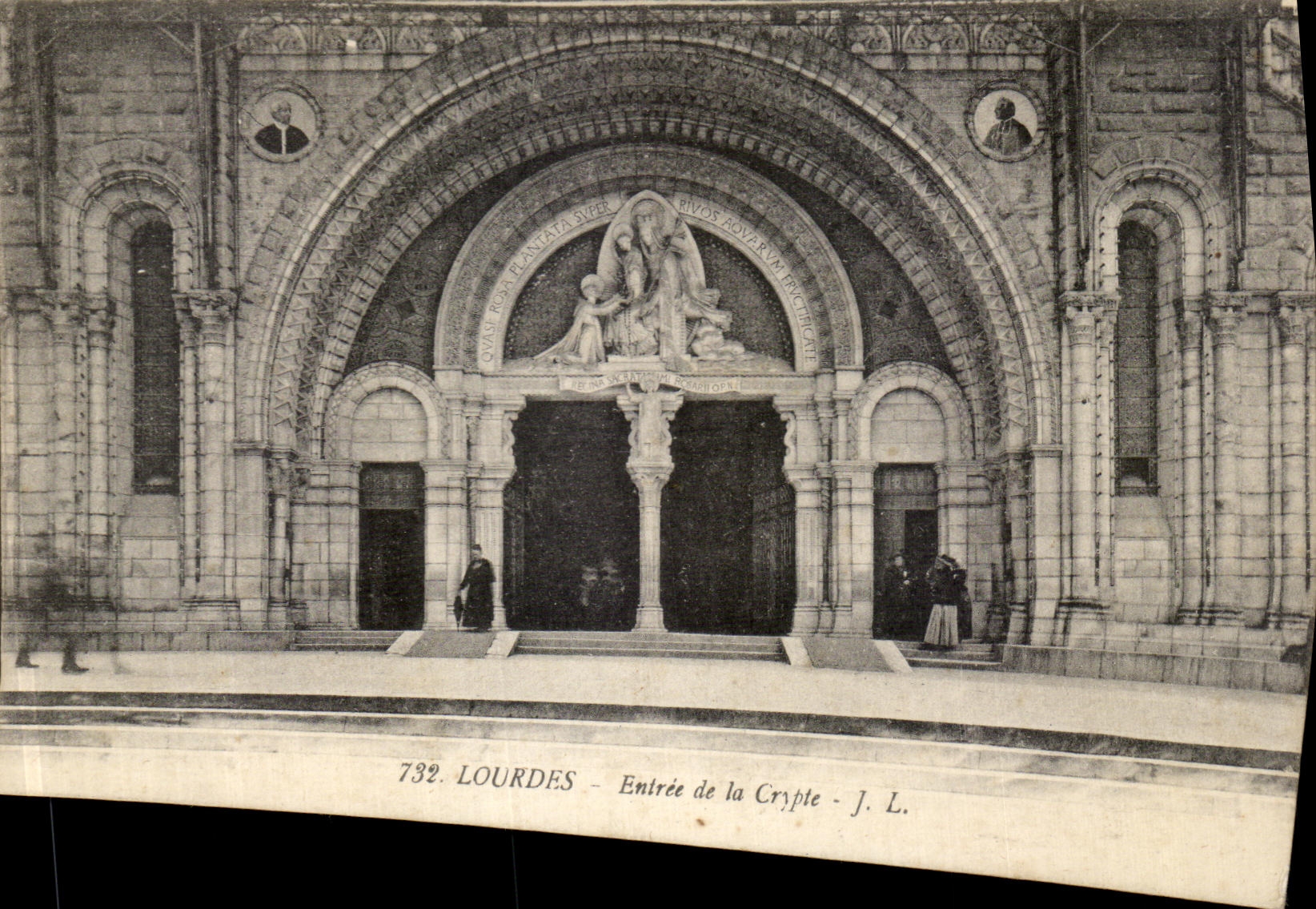 VINTAGE POSTCARD Heavy Entry of the Crypt
