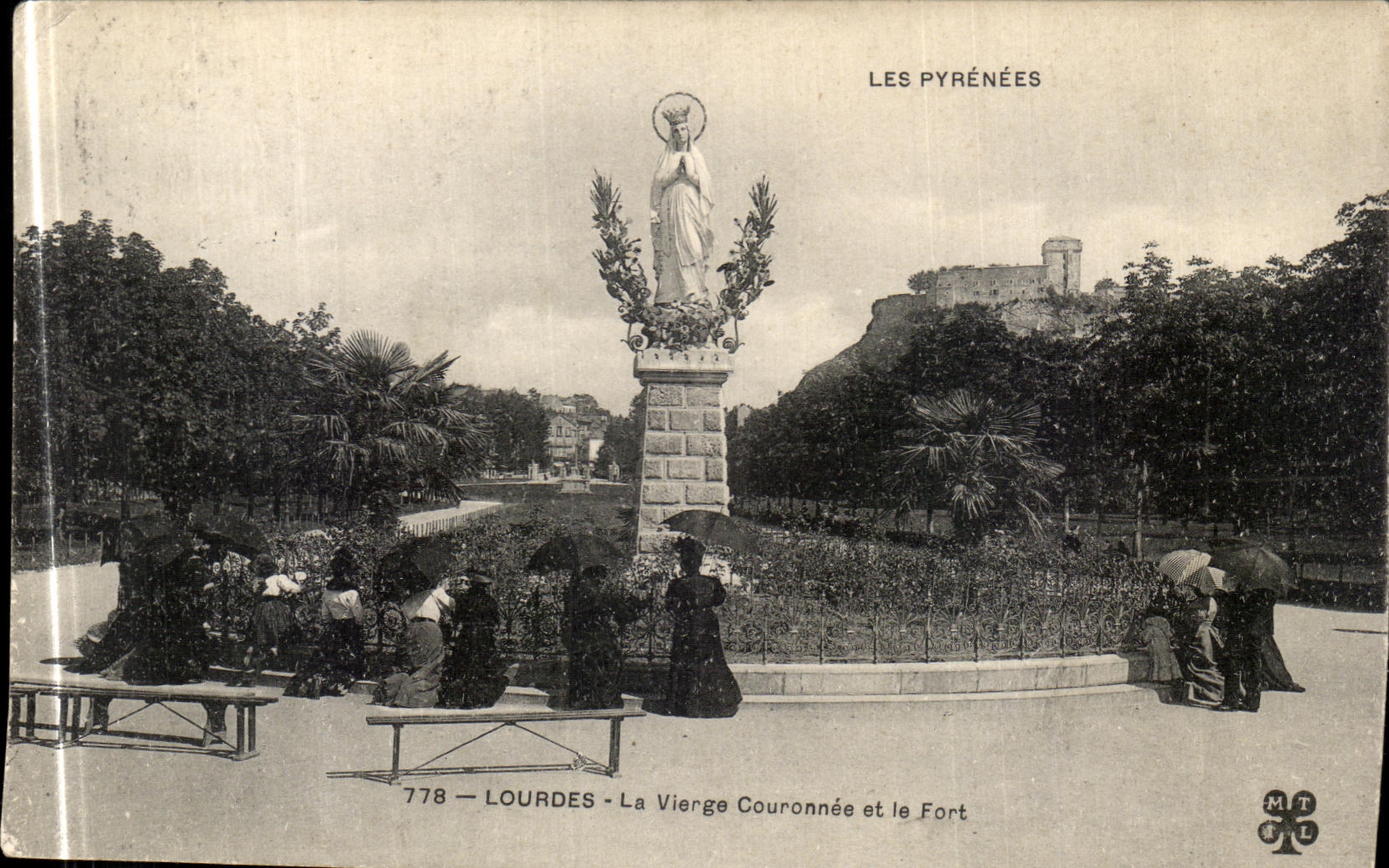 VINTAGE POSTCARD Heavy the Couronnee Virgin and the Fort