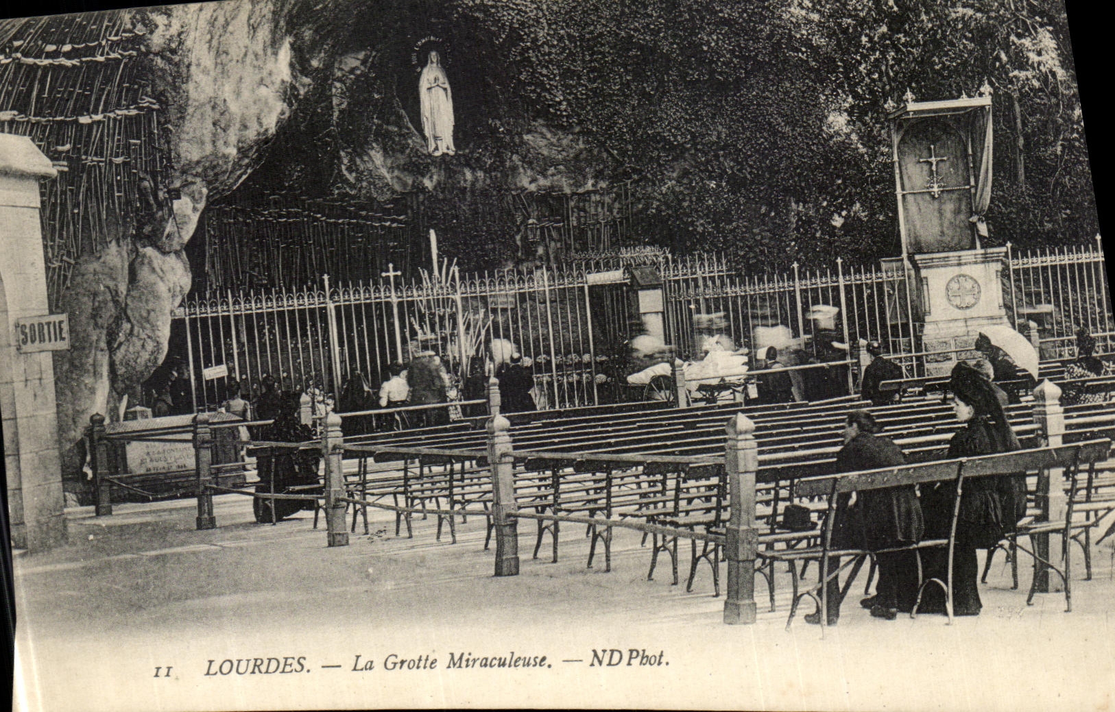 VINTAGE POSTCARD Heavy the Miraculous Cave