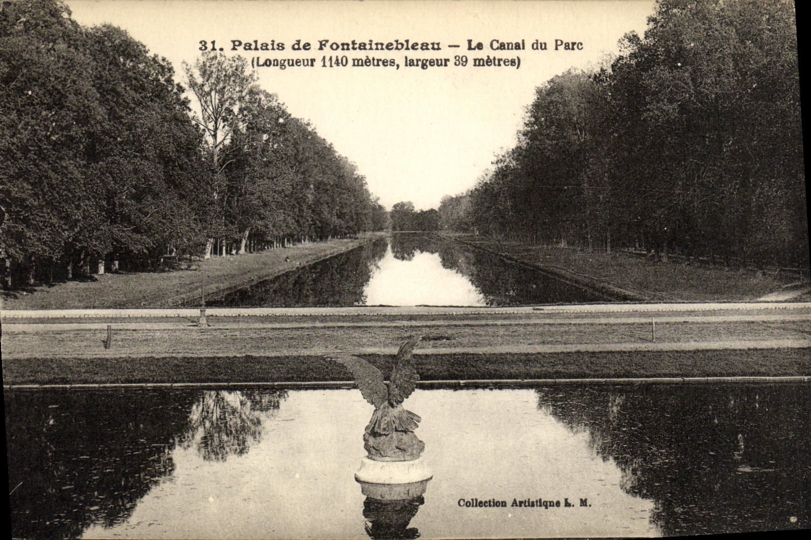 VINTAGE POSTCARD Palate of Fontainebleau the Canal of the Park