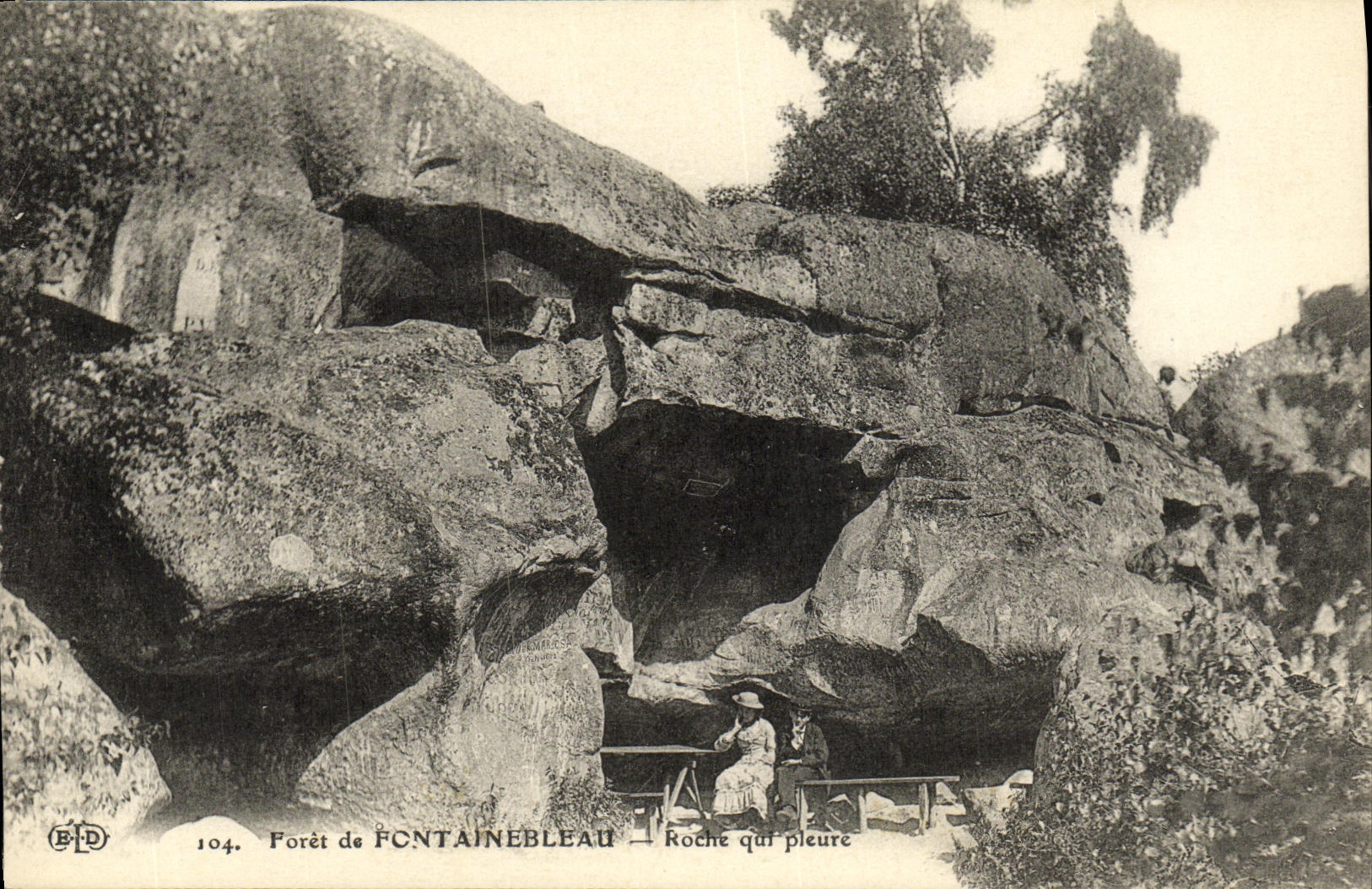 VINTAGE POSTCARD Fontainebleau Drill Rock which Cries
