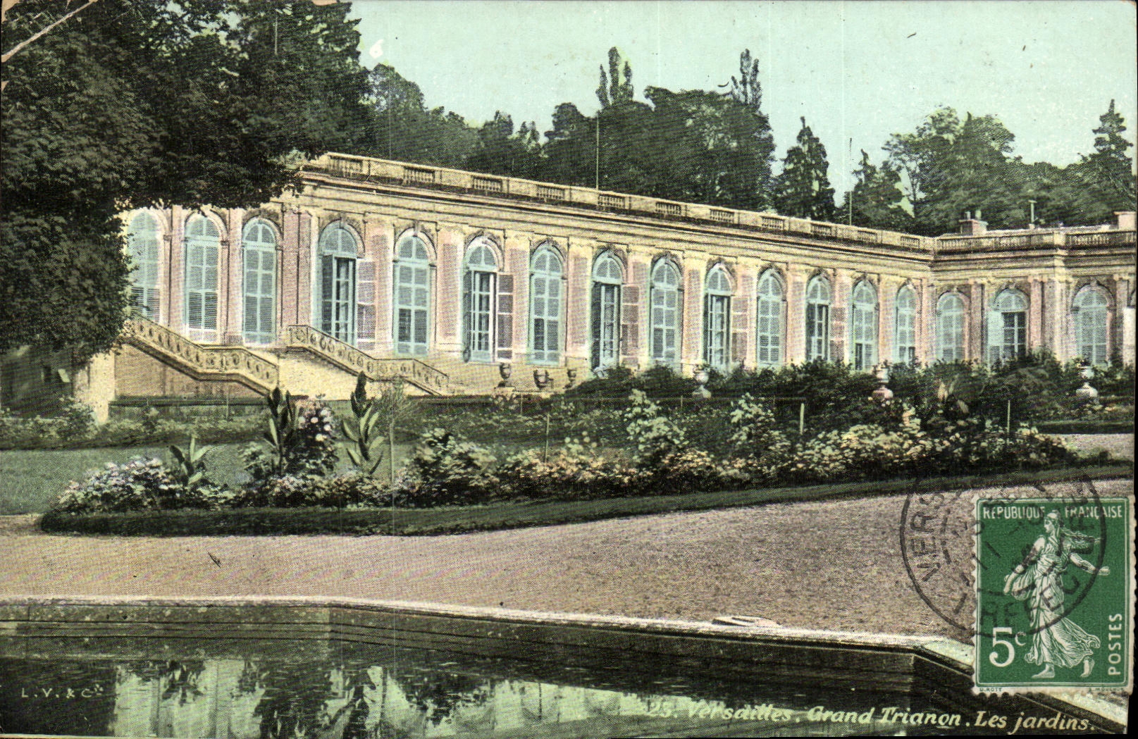 VINTAGE POSTCARD Versailles Large Trianon gardens