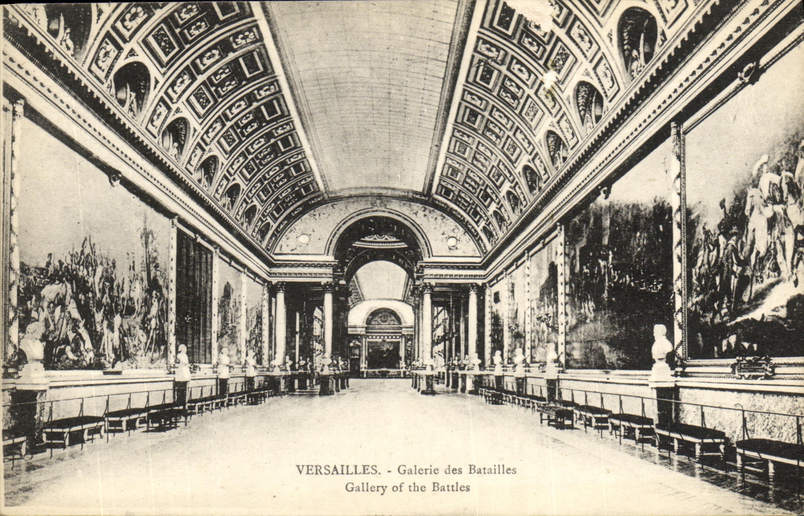 VINTAGE POSTCARD Versailles Gallery of the Battles