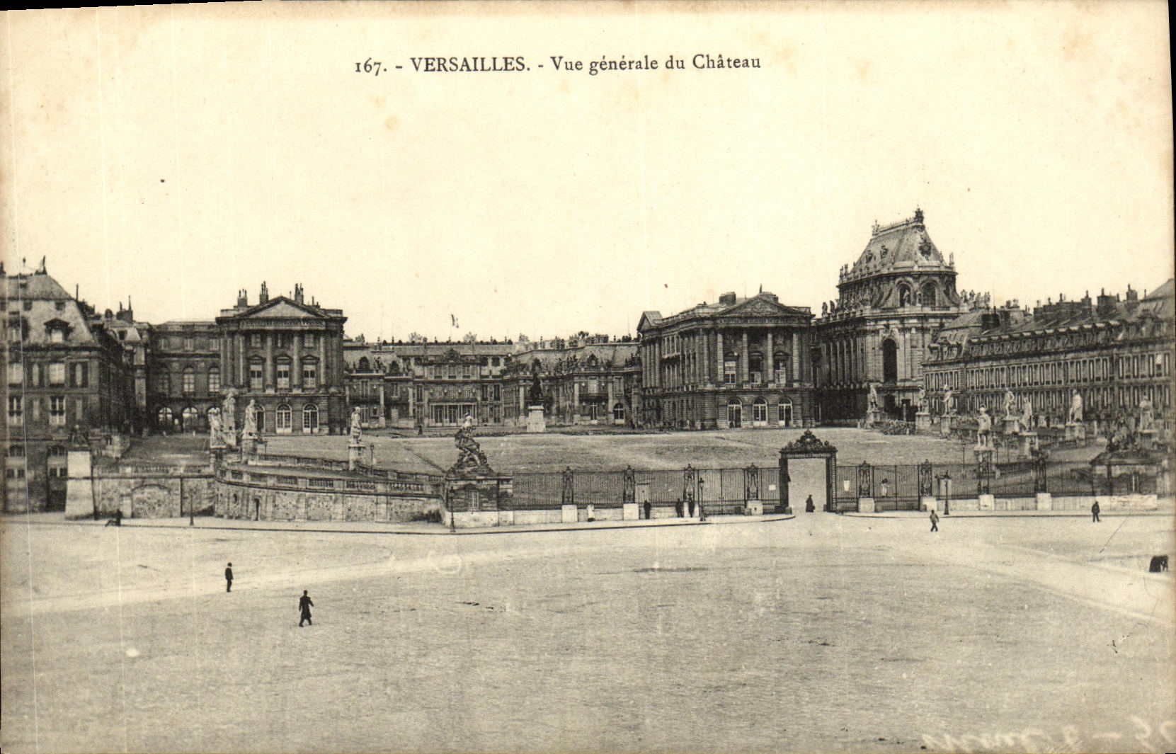CPA Versailles Vue Generale du Chateau