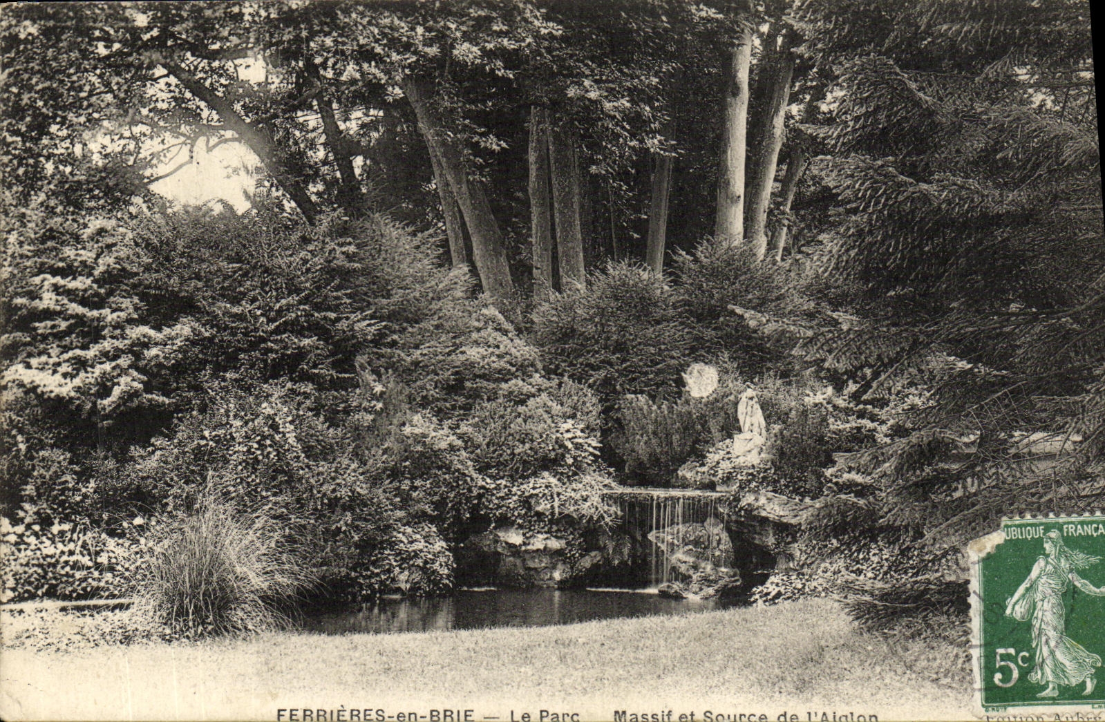 VINTAGE POSTCARD Tool bags in Brie the Massive Park and source of L Eaglet