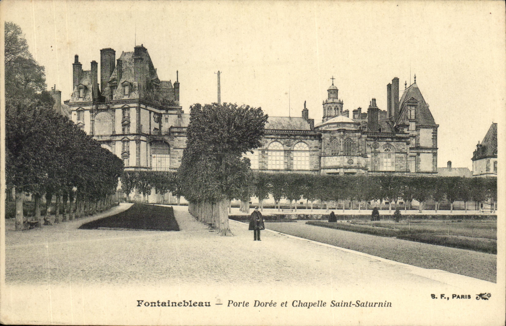 VINTAGE POSTCARD Palais of Fontainebleau Carries Golden and Vault Saturnin Saint