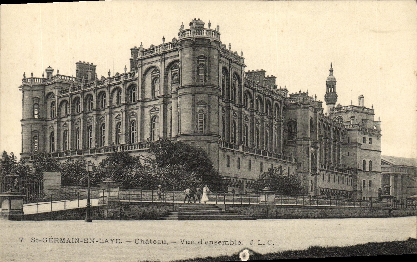 CPA St Germain et Laye Chateau Vue d Ensemble