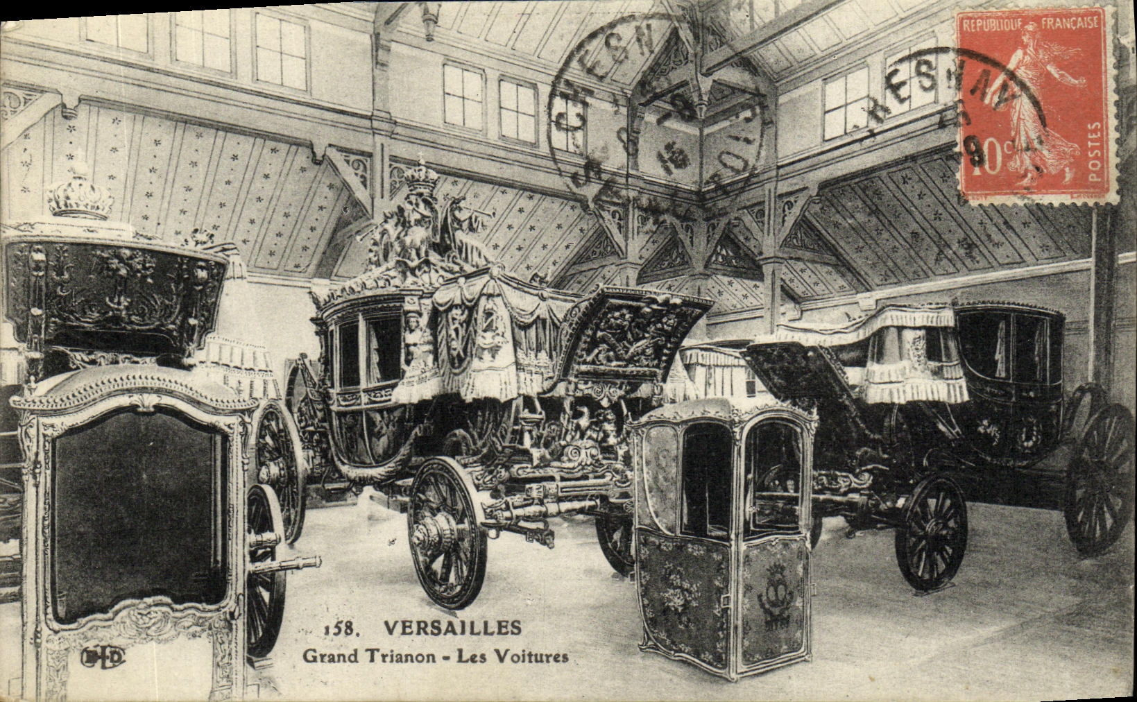 CPA Versailles Grand Trianon Les Voitures