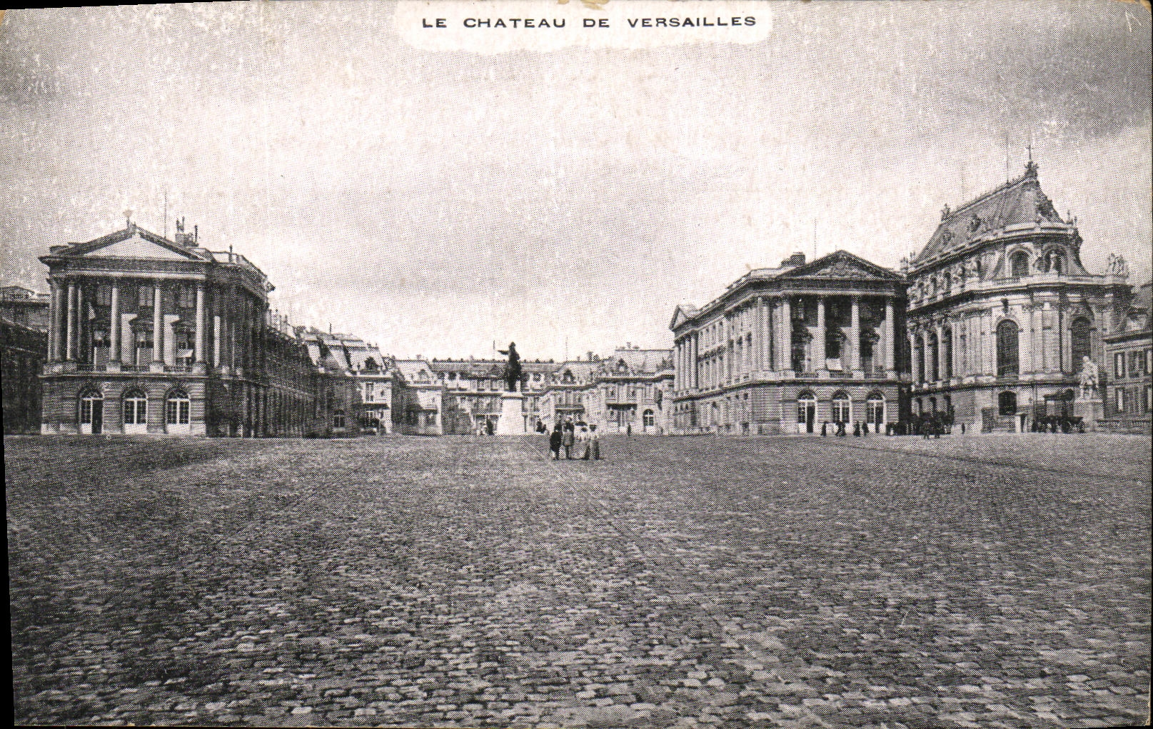 VINTAGE POSTCARD Versailles the Castle