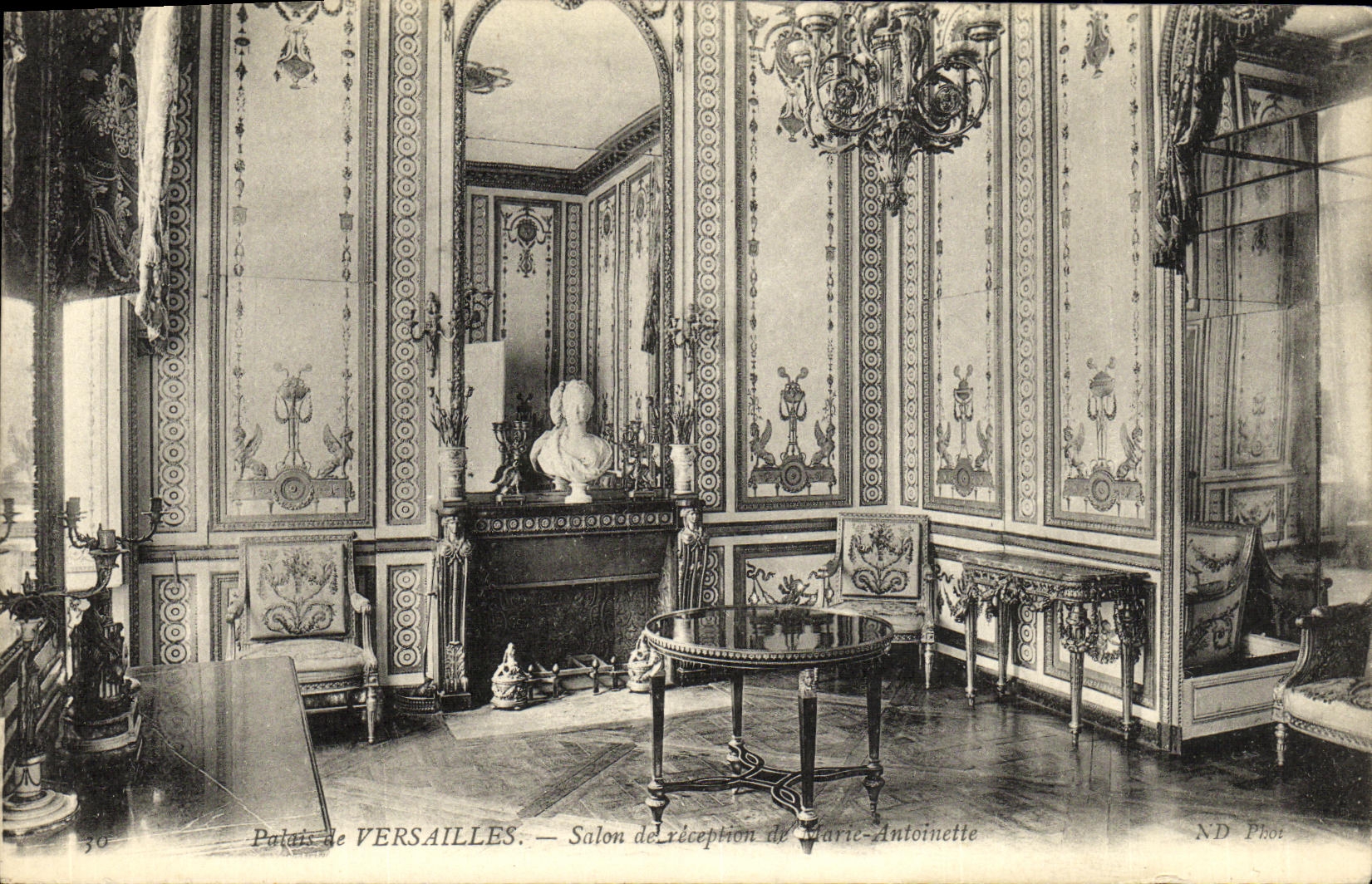 VINTAGE POSTCARD Versailles Reception room of Marie Antoinette