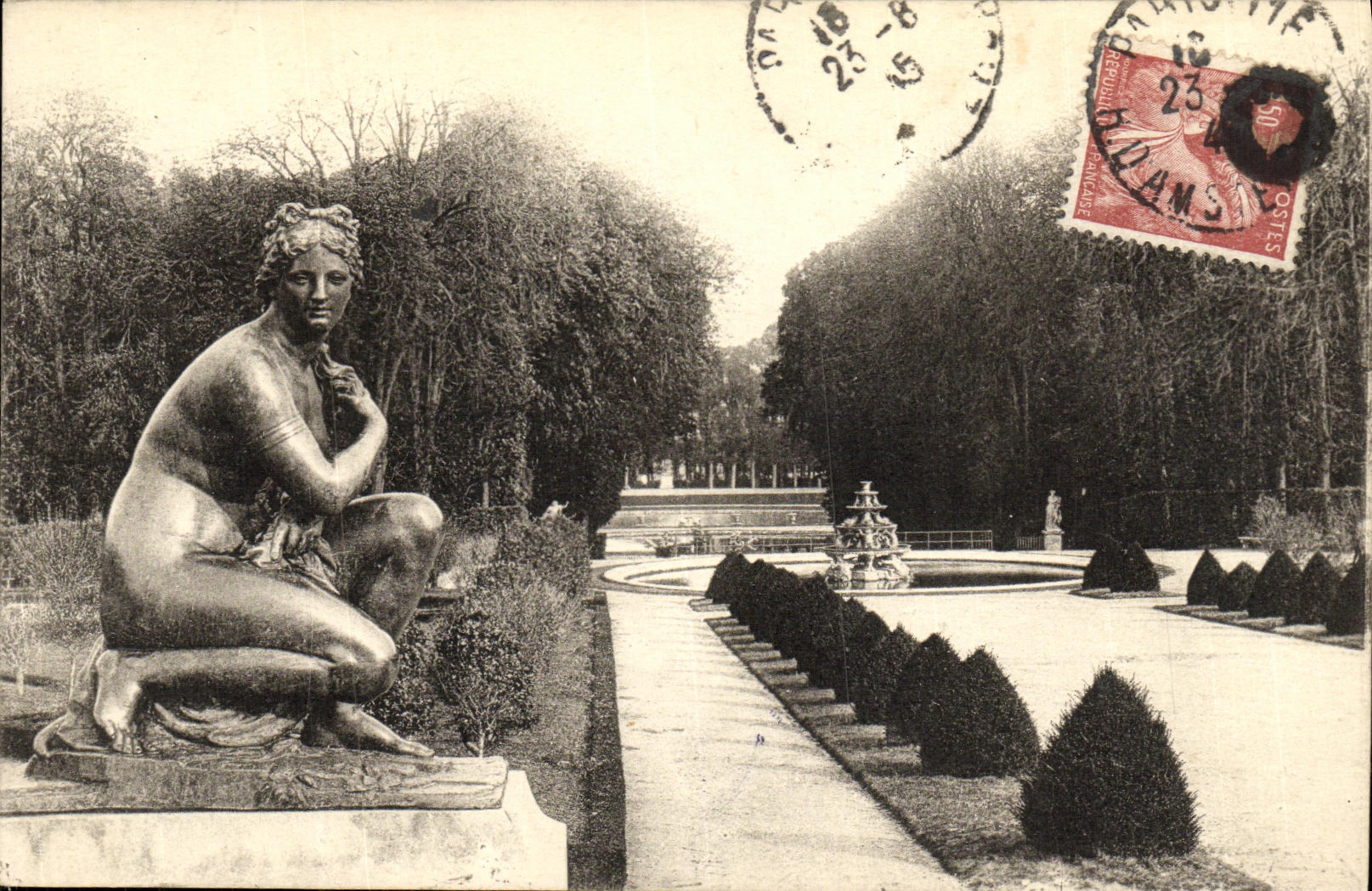 POSTAL Versalles de la VENDIMIA el piso del parque del norte