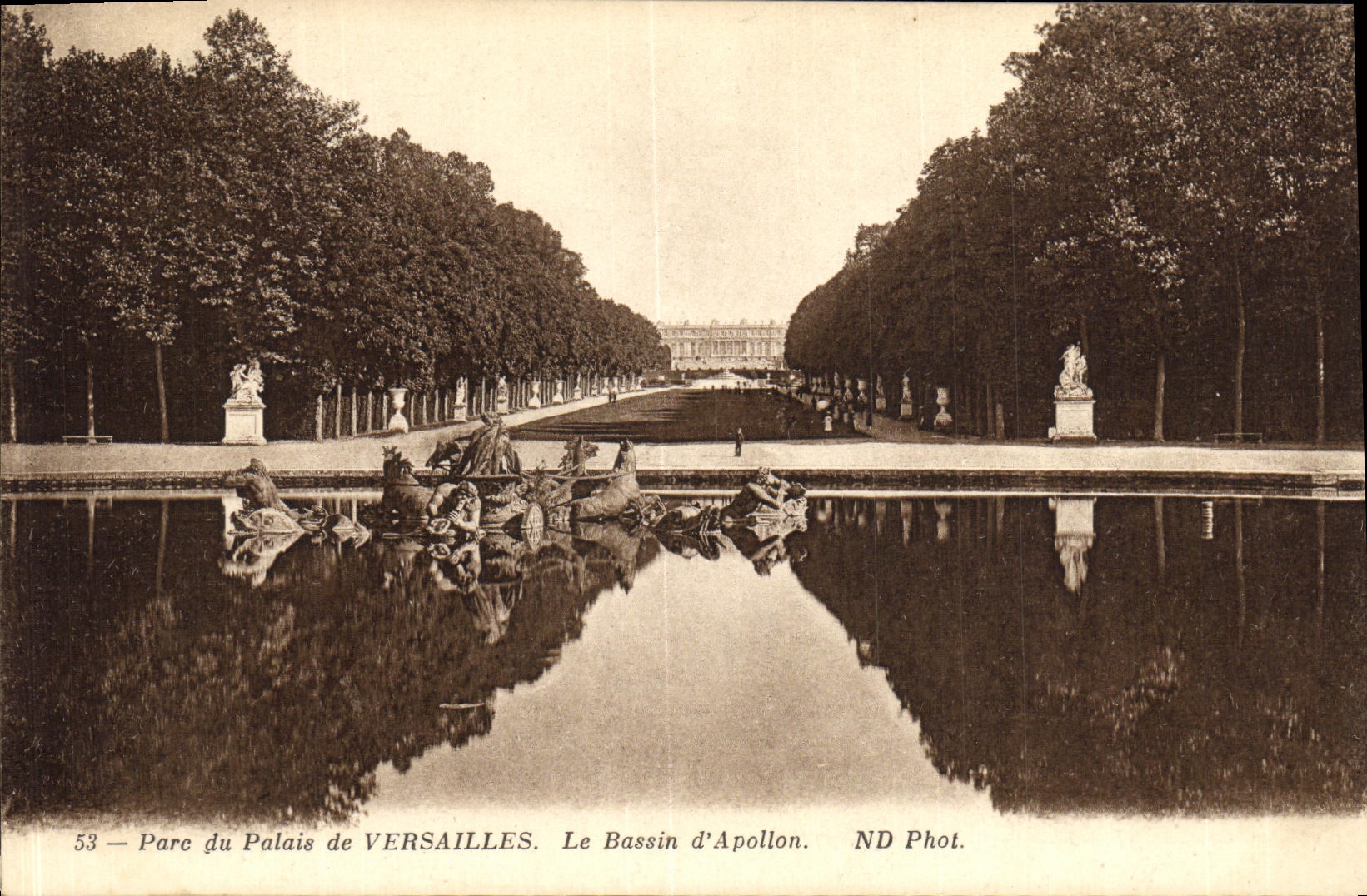 CPA Parc du Palais de Versailles Le Bassin d Apollon 