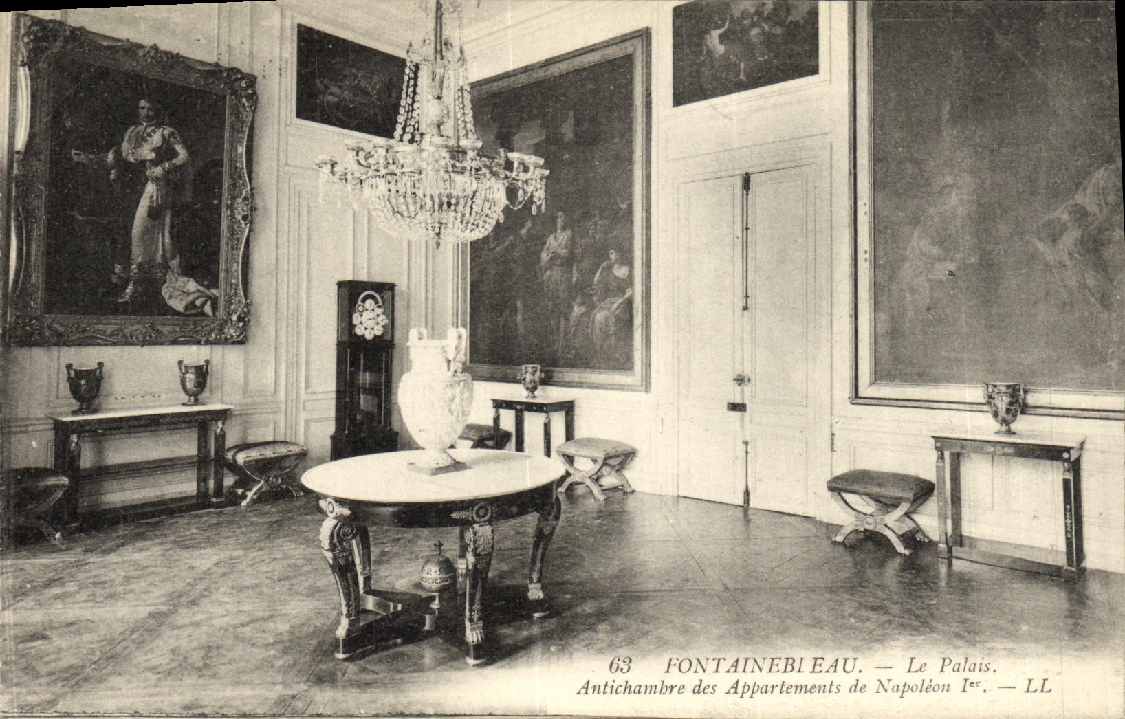 VINTAGE POSTCARD Fontainebleau the Palate Anteroom of the Apartments of Napoleon 1st