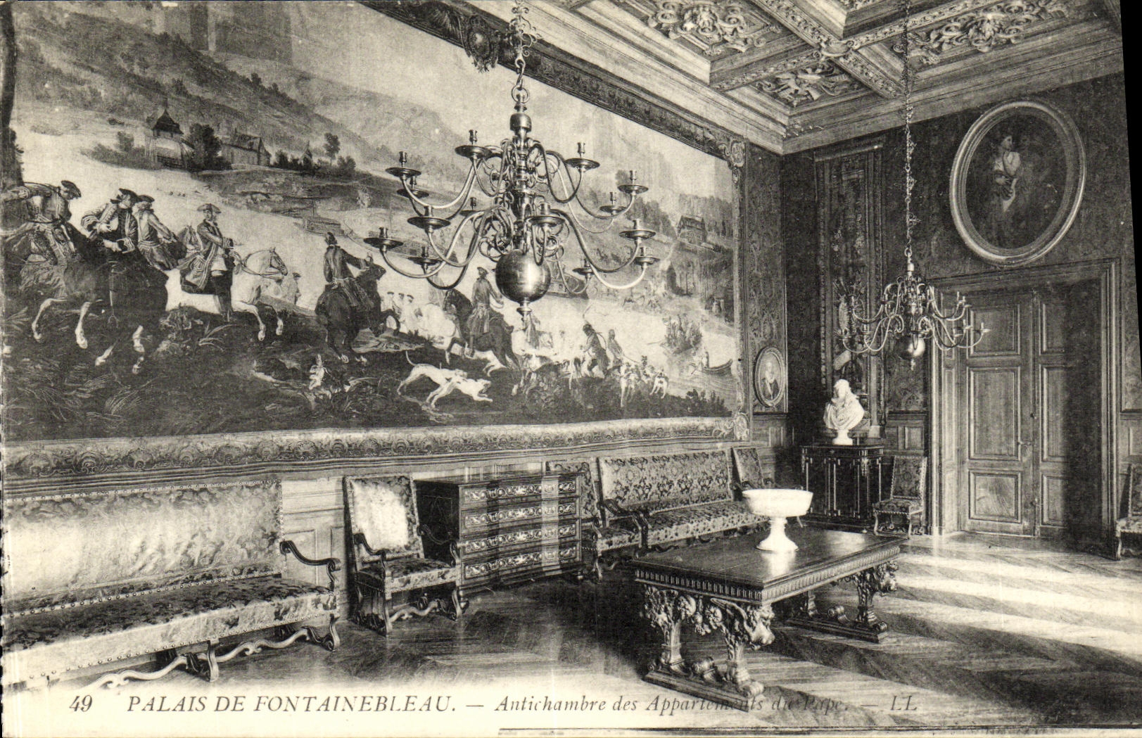 VINTAGE POSTCARD Palate of Fontainebleau Anteroom of the Apartments of the pope