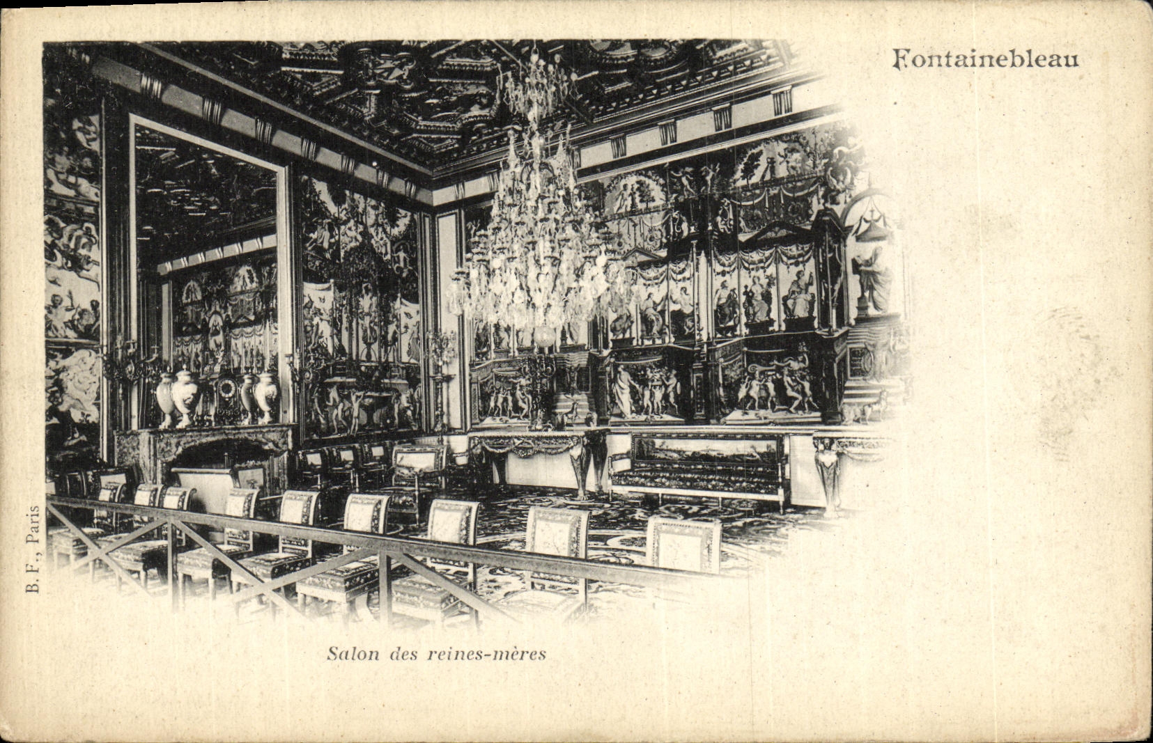 VINTAGE POSTCARD Fontainebleau Living room of the Queens Mothers