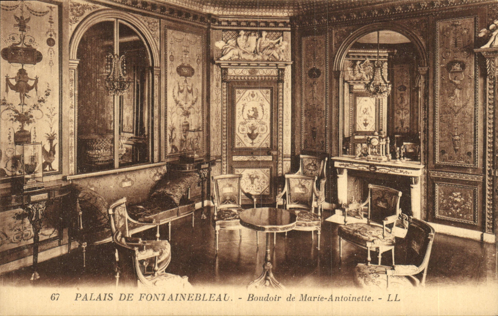 VINTAGE POSTCARD Palate of Fontainebleau Boudoir of Marie Antoinette