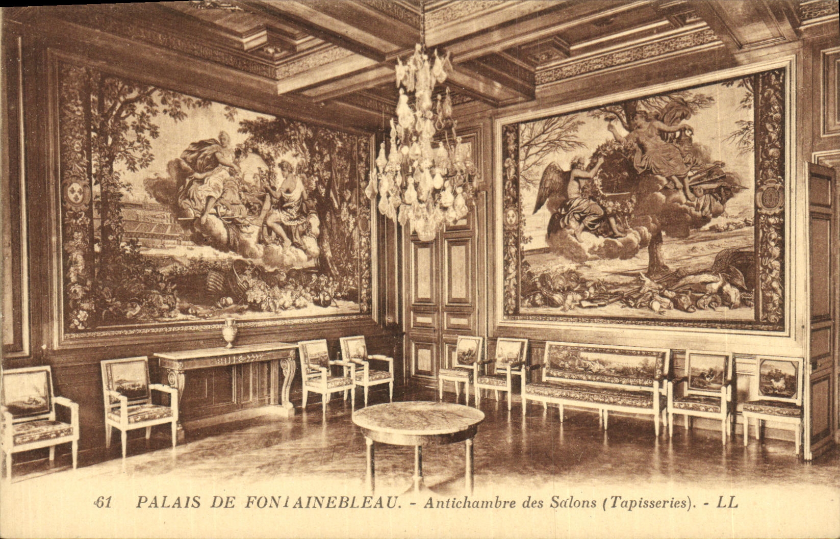 VINTAGE POSTCARD Palate De Fontainebleau Anteroom of the Living rooms Tapestries
