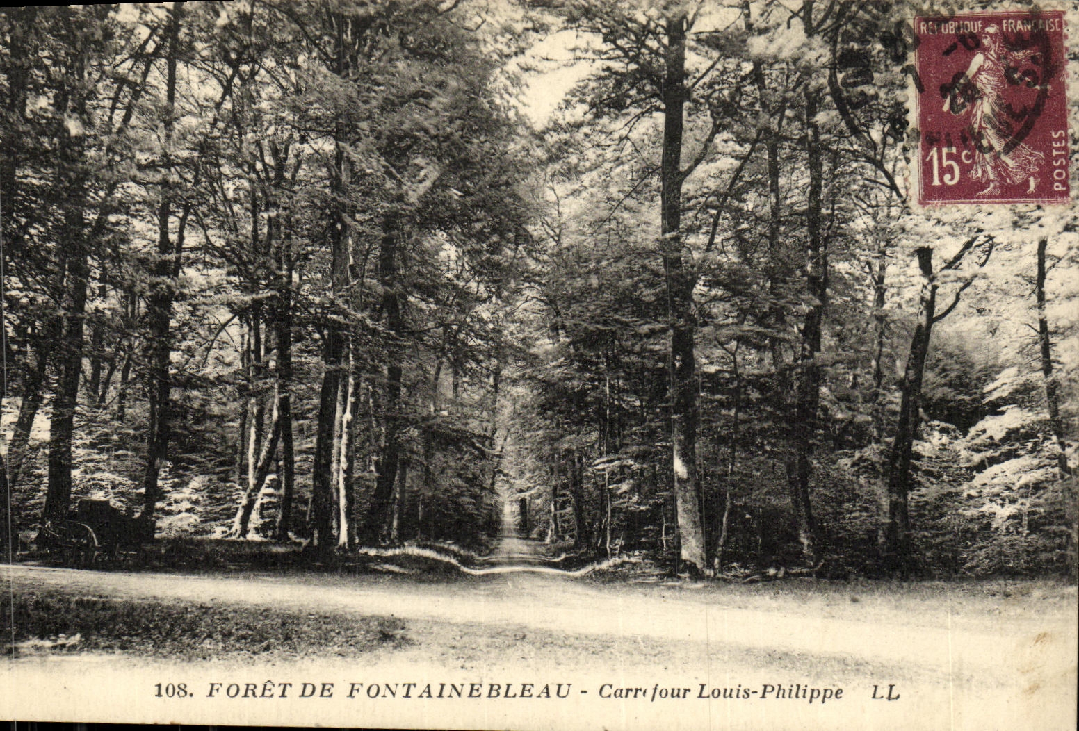VINTAGE POSTCARD Palate De Fontainebleau Crossroads Louis Philippe