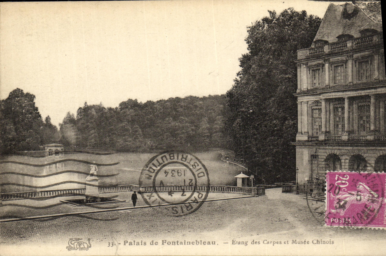 VINTAGE POSTCARD Palate De Fontainebleau Pond Of Carps and Museum Chinese