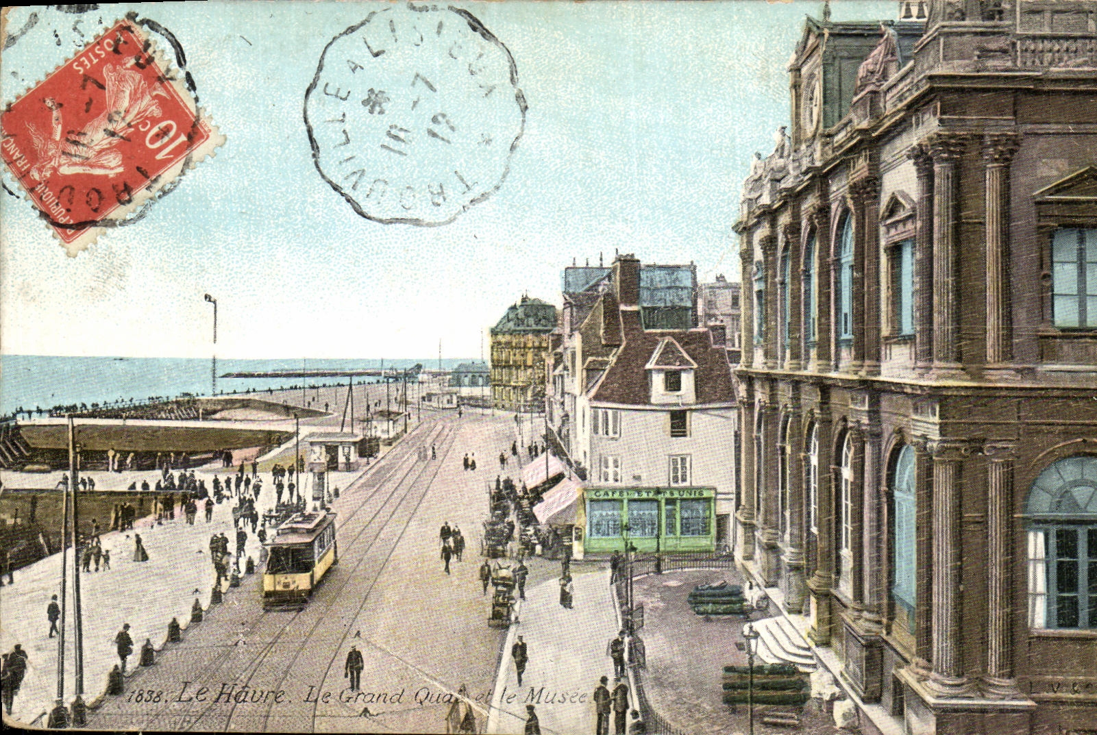 VINTAGE POSTCARD Le Havre the Large Quay And the Museum