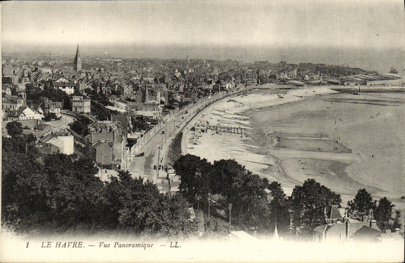VINTAGE POSTCARD Le Havre Panoramic View