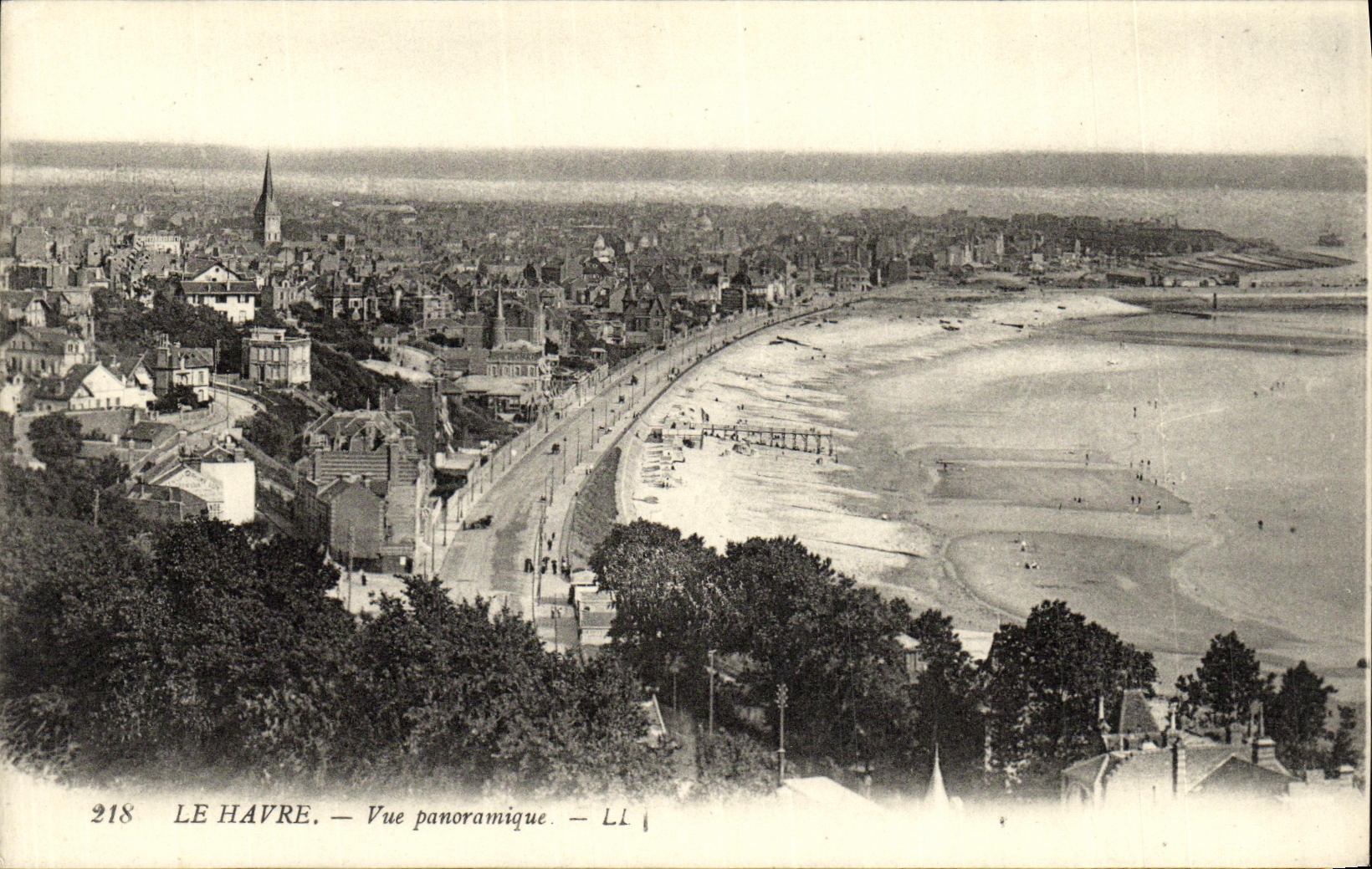 VINTAGE POSTCARD Le Havre Panoramic View