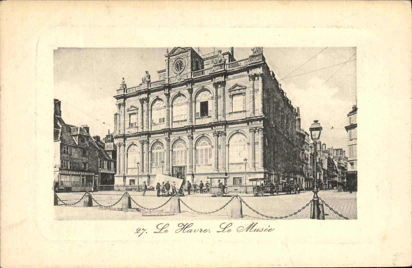 VINTAGE POSTCARD Le Havre the Museum