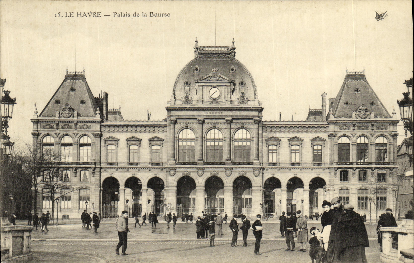 VINTAGE POSTCARD Le Havre the Palate of the Stock Exchange