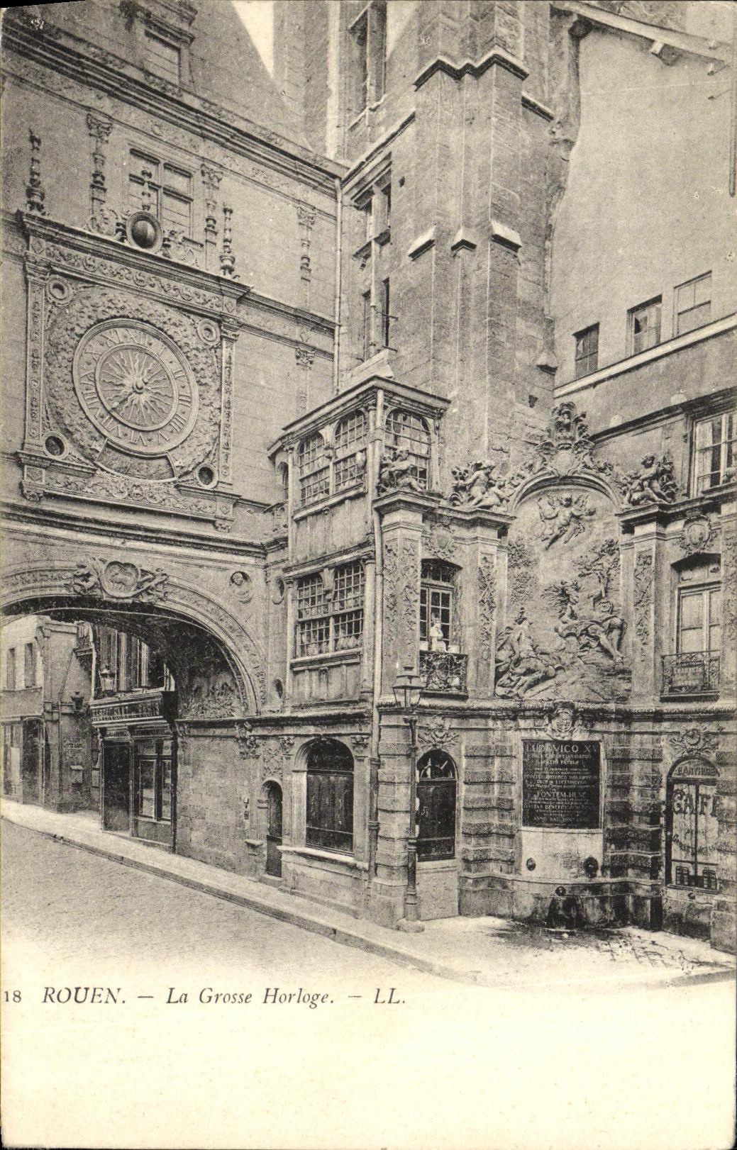 VINTAGE POSTCARD Rouen the Large Clock