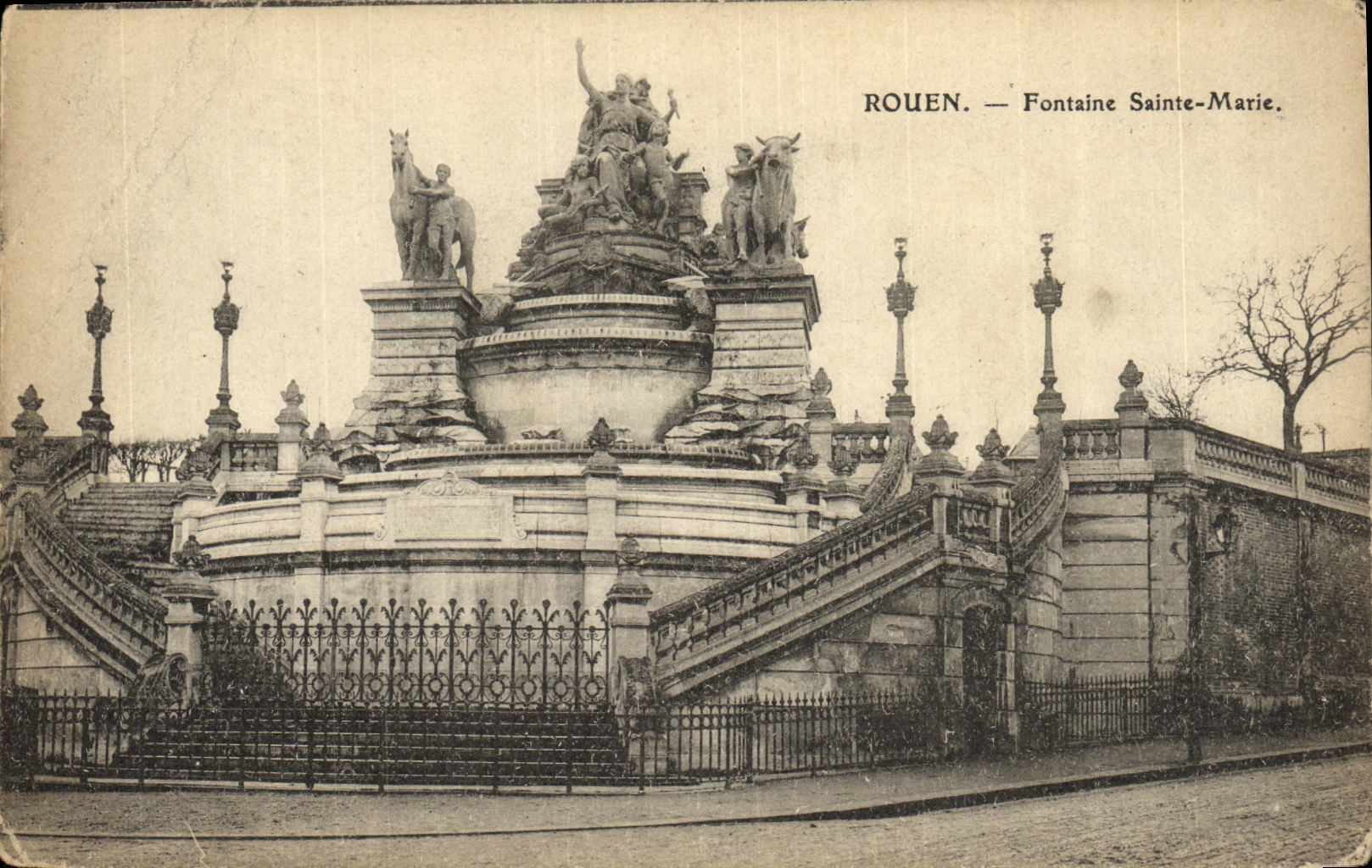 VINTAGE POSTCARD Rouen Fountain Sainte Marie