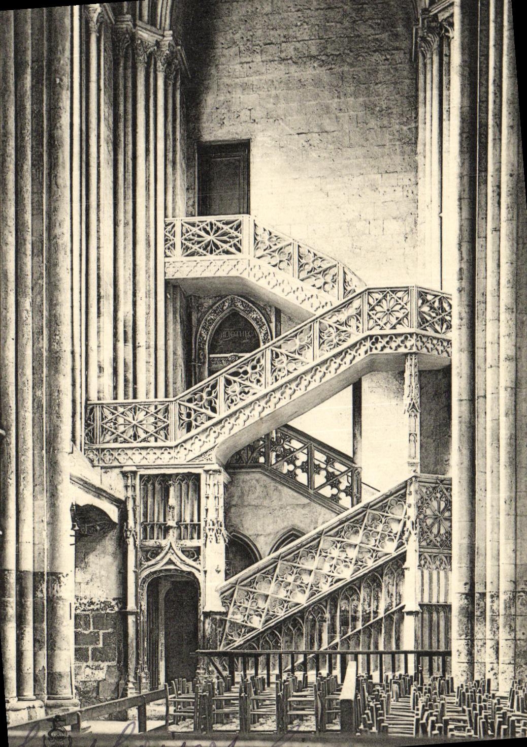 VINTAGE POSTCARD Rouen